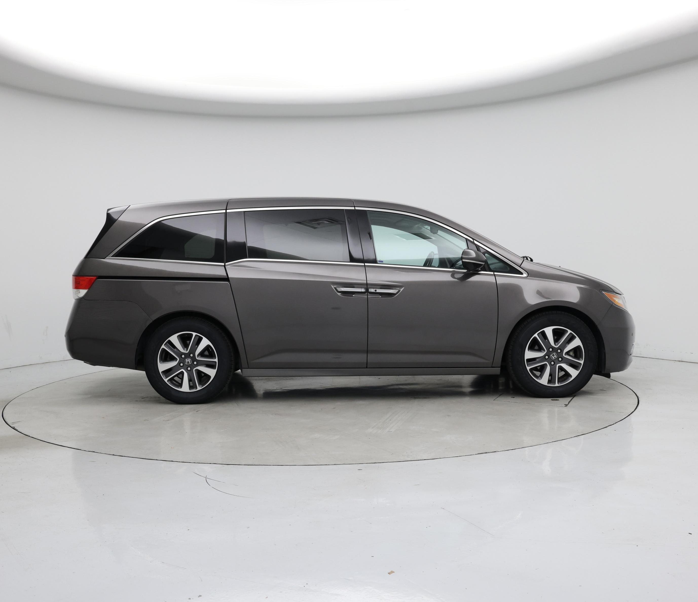 Thumbnail: 2016 Honda Odyssey - 7