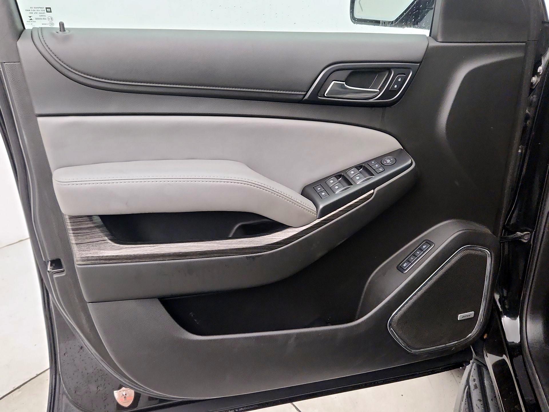 Thumbnail: 2017 Chevrolet Tahoe - 12