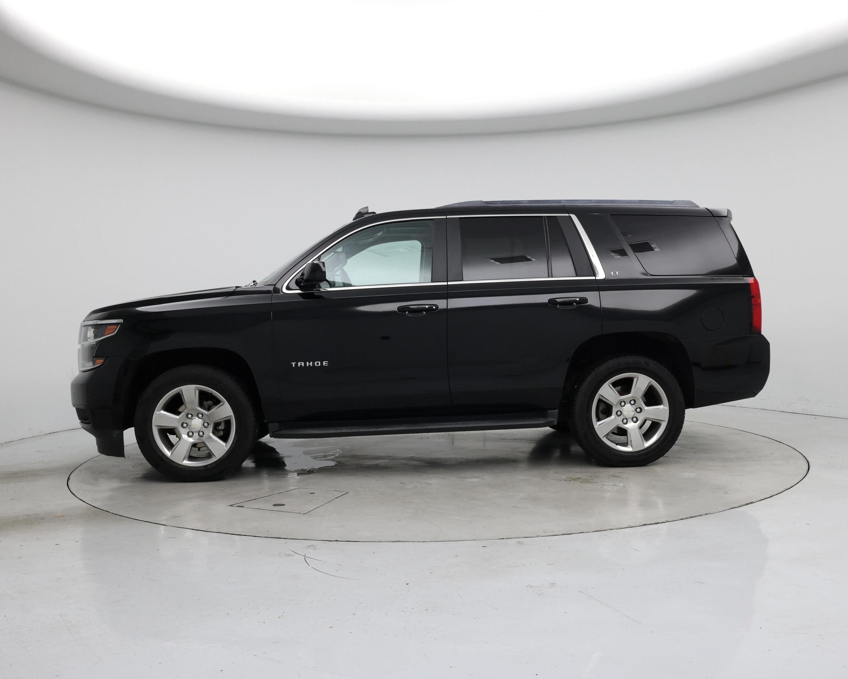 Thumbnail: 2017 Chevrolet Tahoe - 3