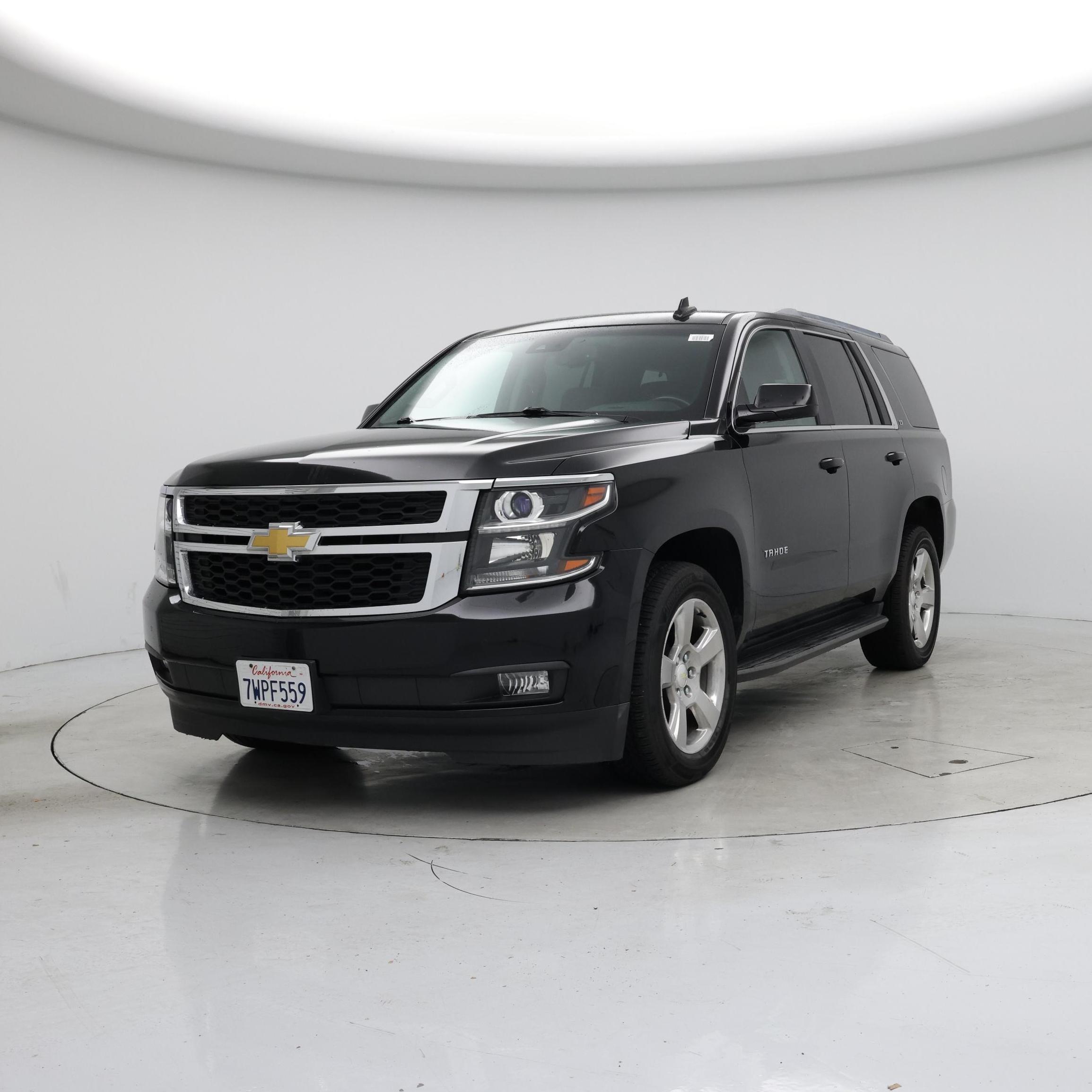 Thumbnail: 2017 Chevrolet Tahoe - 4