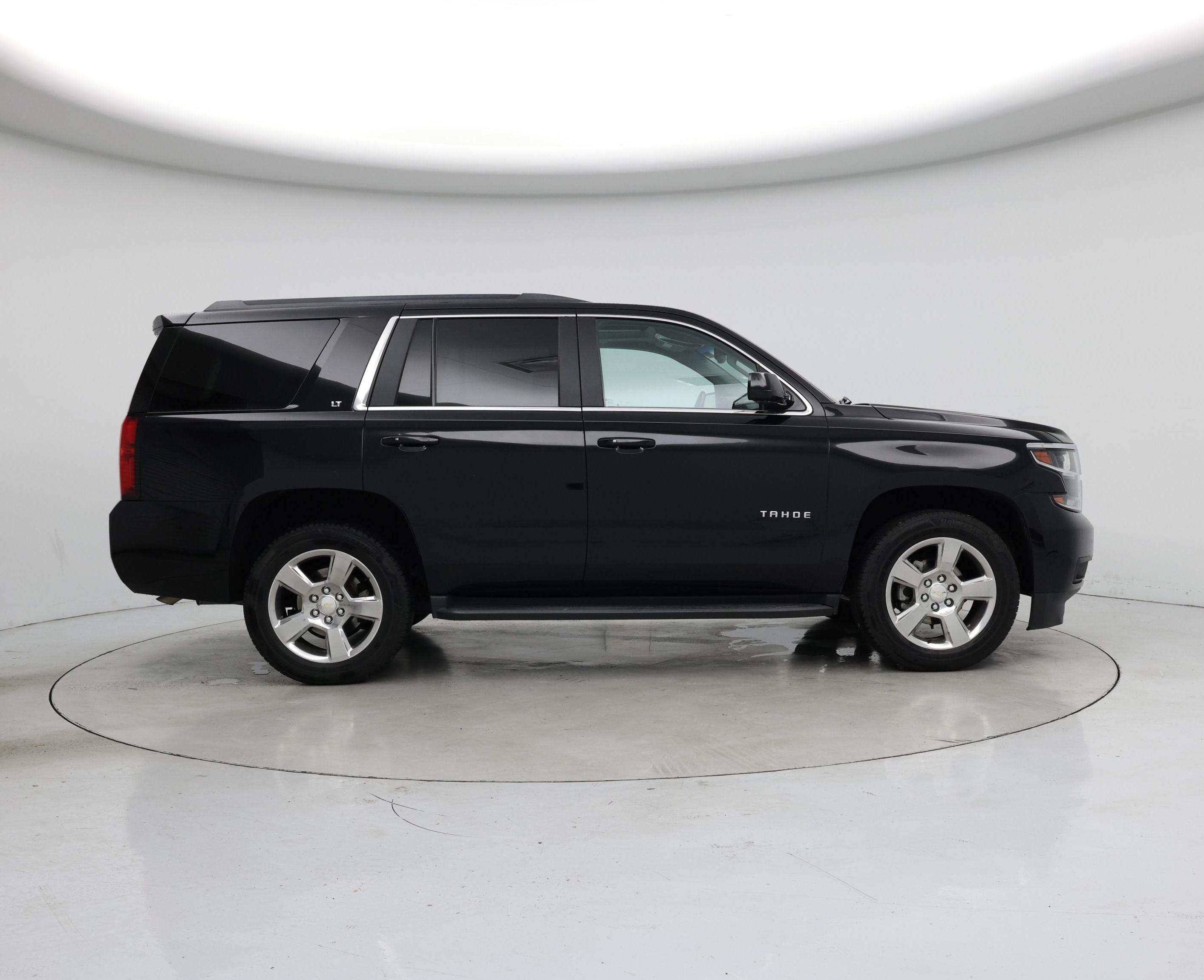 Thumbnail: 2017 Chevrolet Tahoe - 7