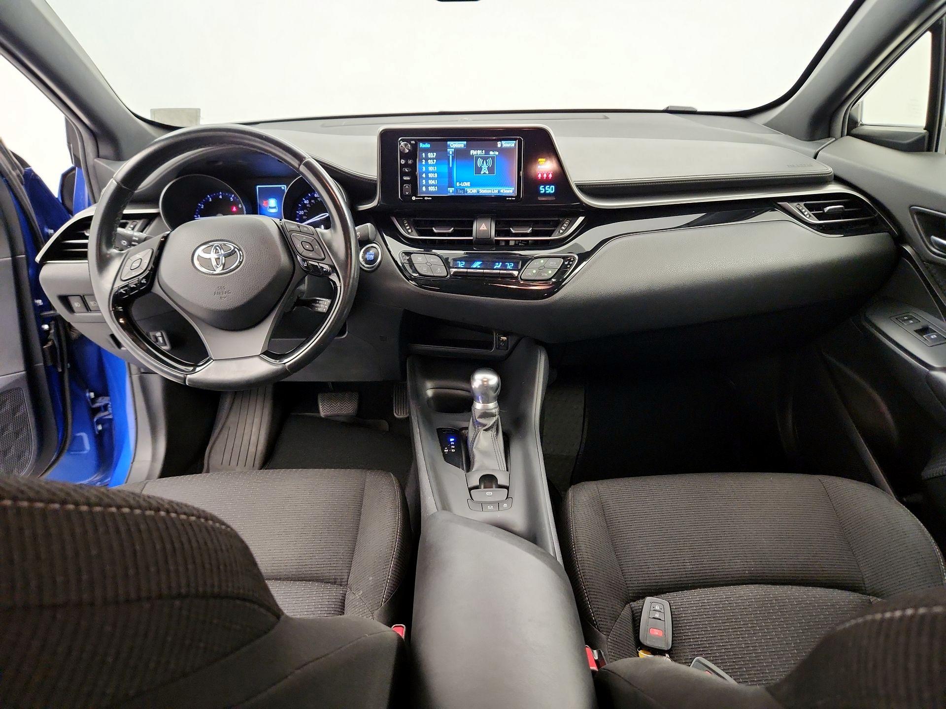 Thumbnail: 2018 Toyota C-HR - 9