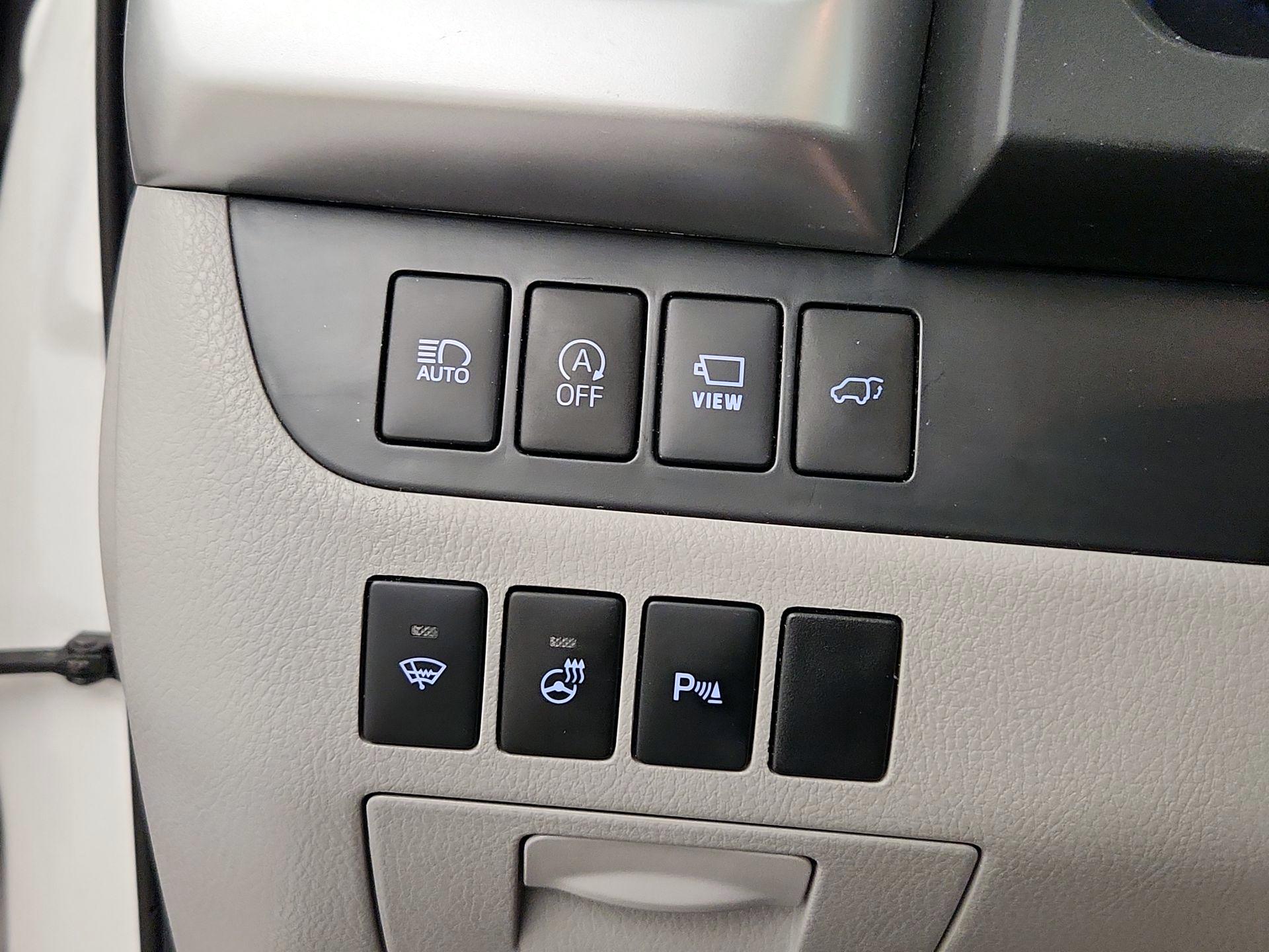 Thumbnail: 2017 Toyota Highlander - 13