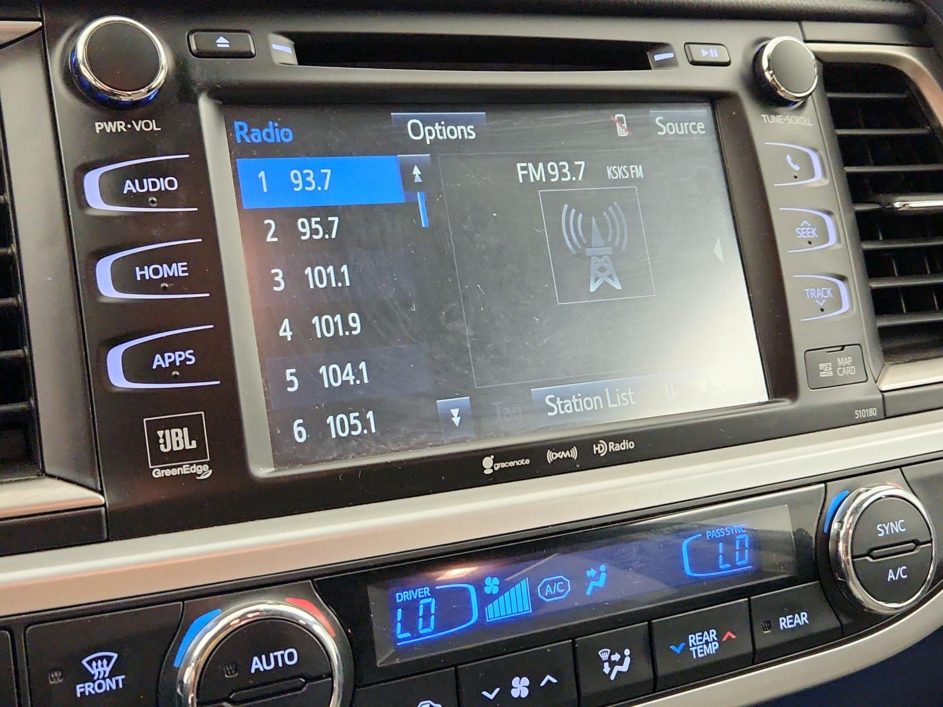 Thumbnail: 2017 Toyota Highlander - 15