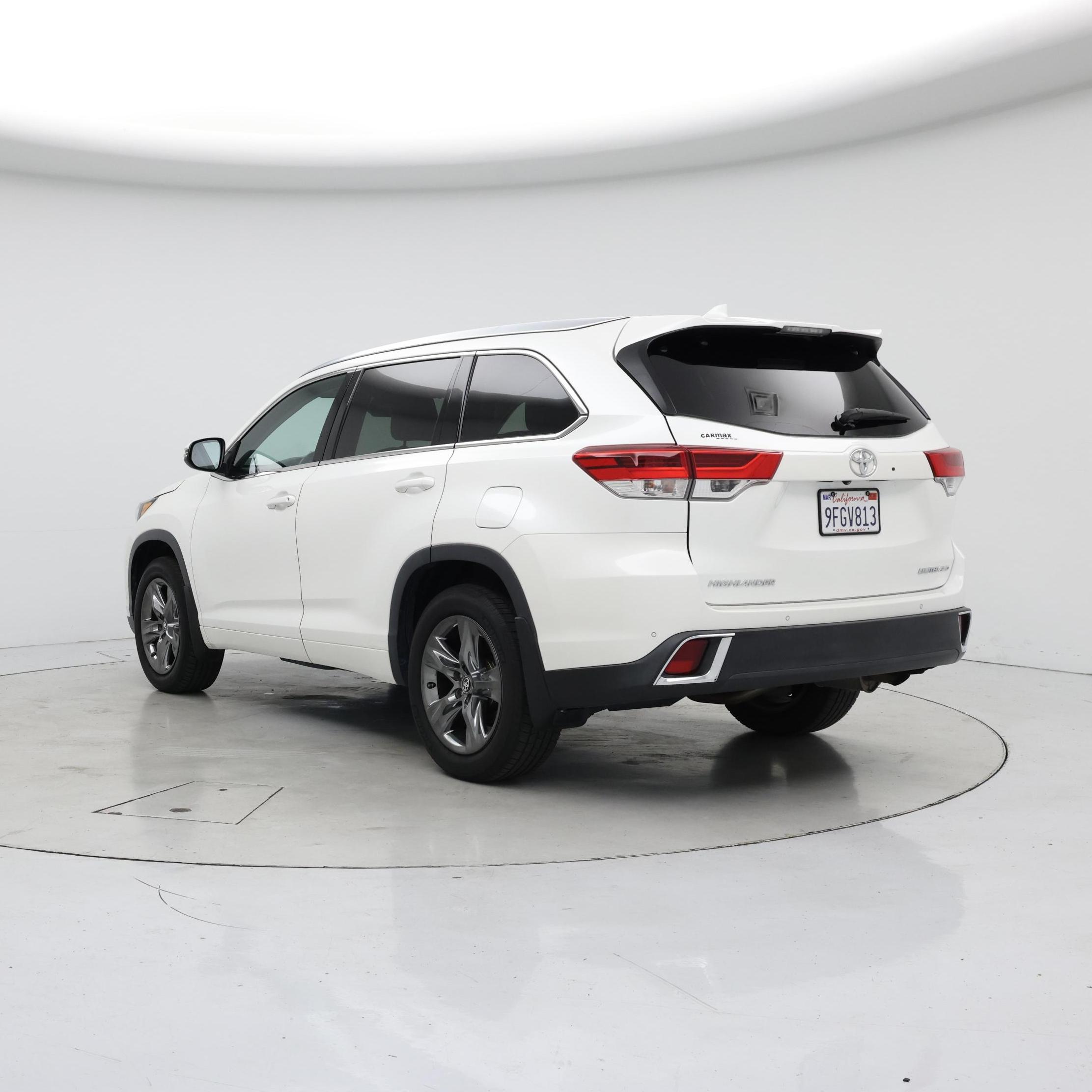 Thumbnail: 2017 Toyota Highlander - 2