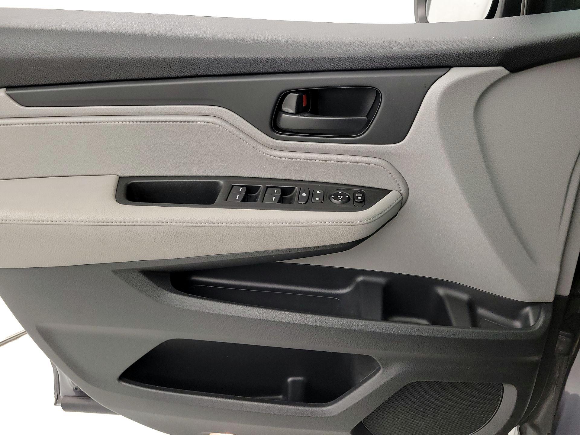 Thumbnail: 2020 Honda Odyssey - 12
