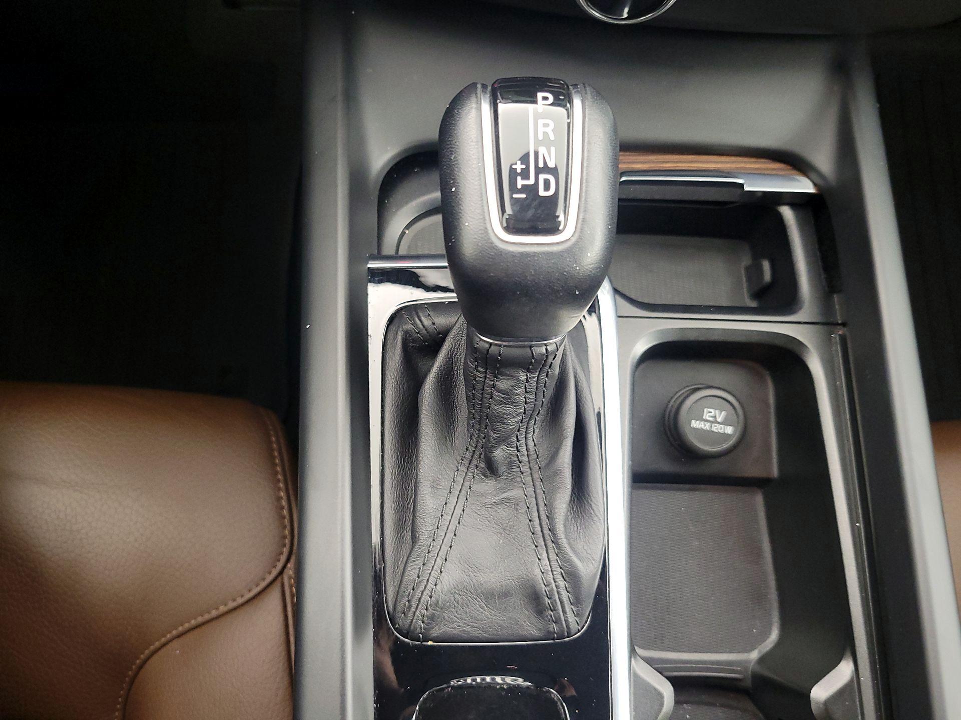 Thumbnail: 2021 Volvo XC60 - 16