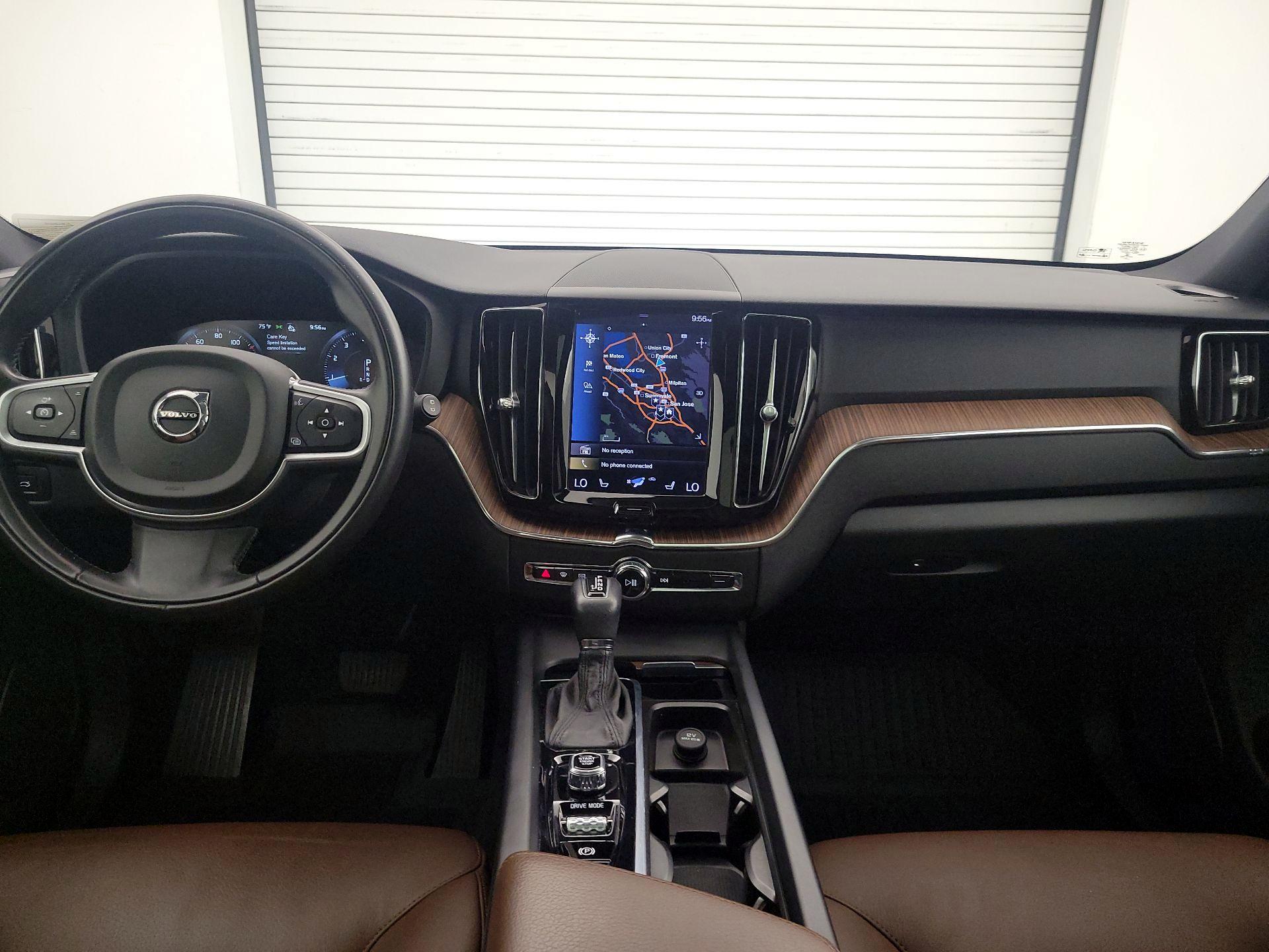Thumbnail: 2021 Volvo XC60 - 8