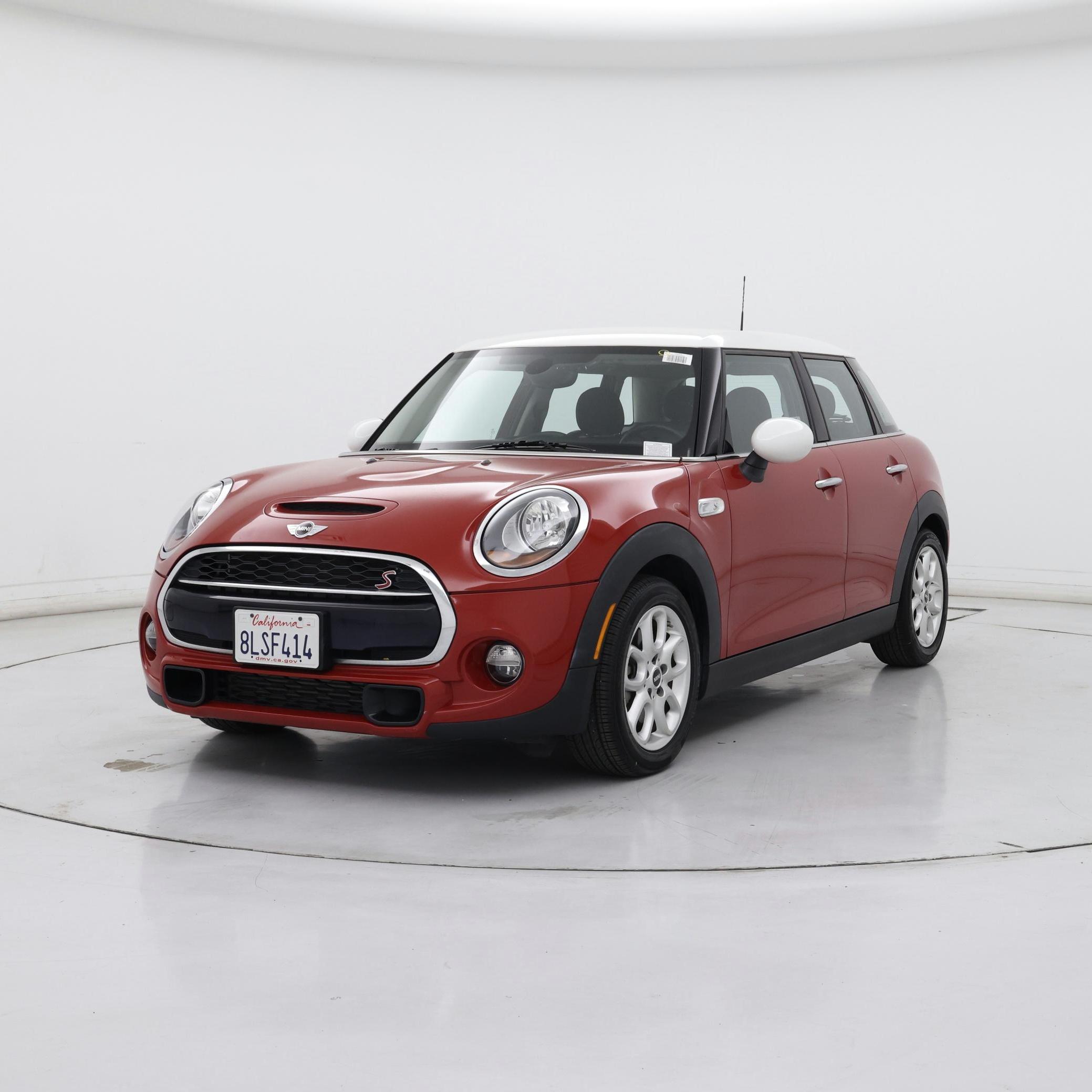 Thumbnail: 2016 MINI Cooper Hardtop - 4