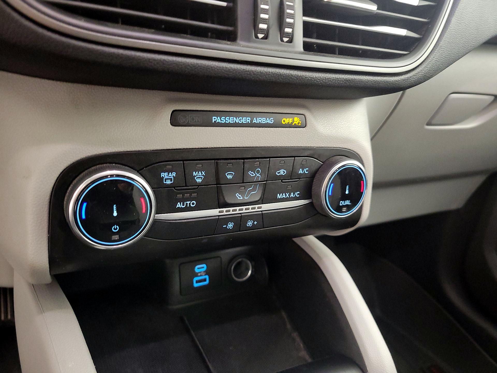 Thumbnail: 2023 Ford Escape - 16