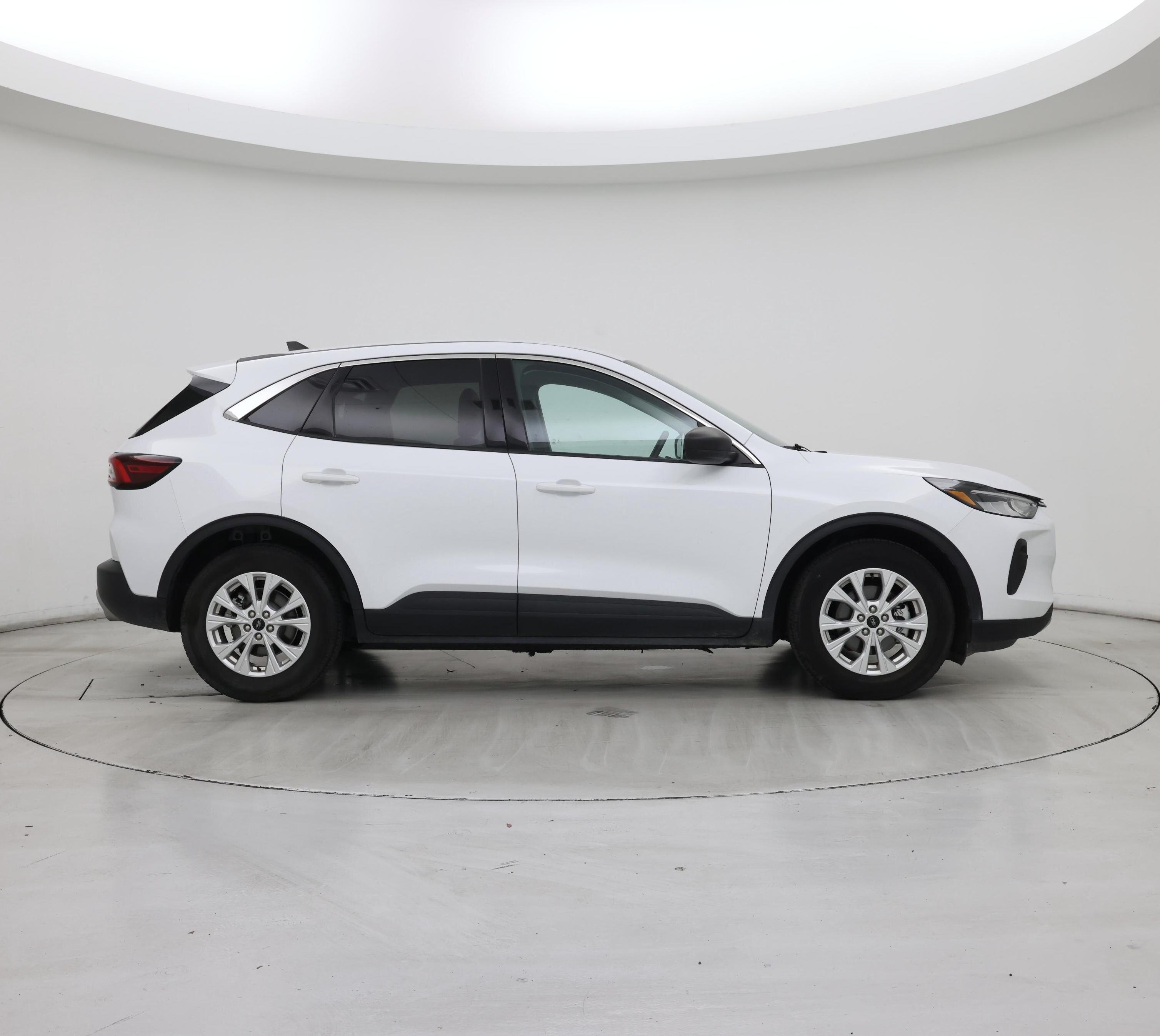 Thumbnail: 2023 Ford Escape - 7