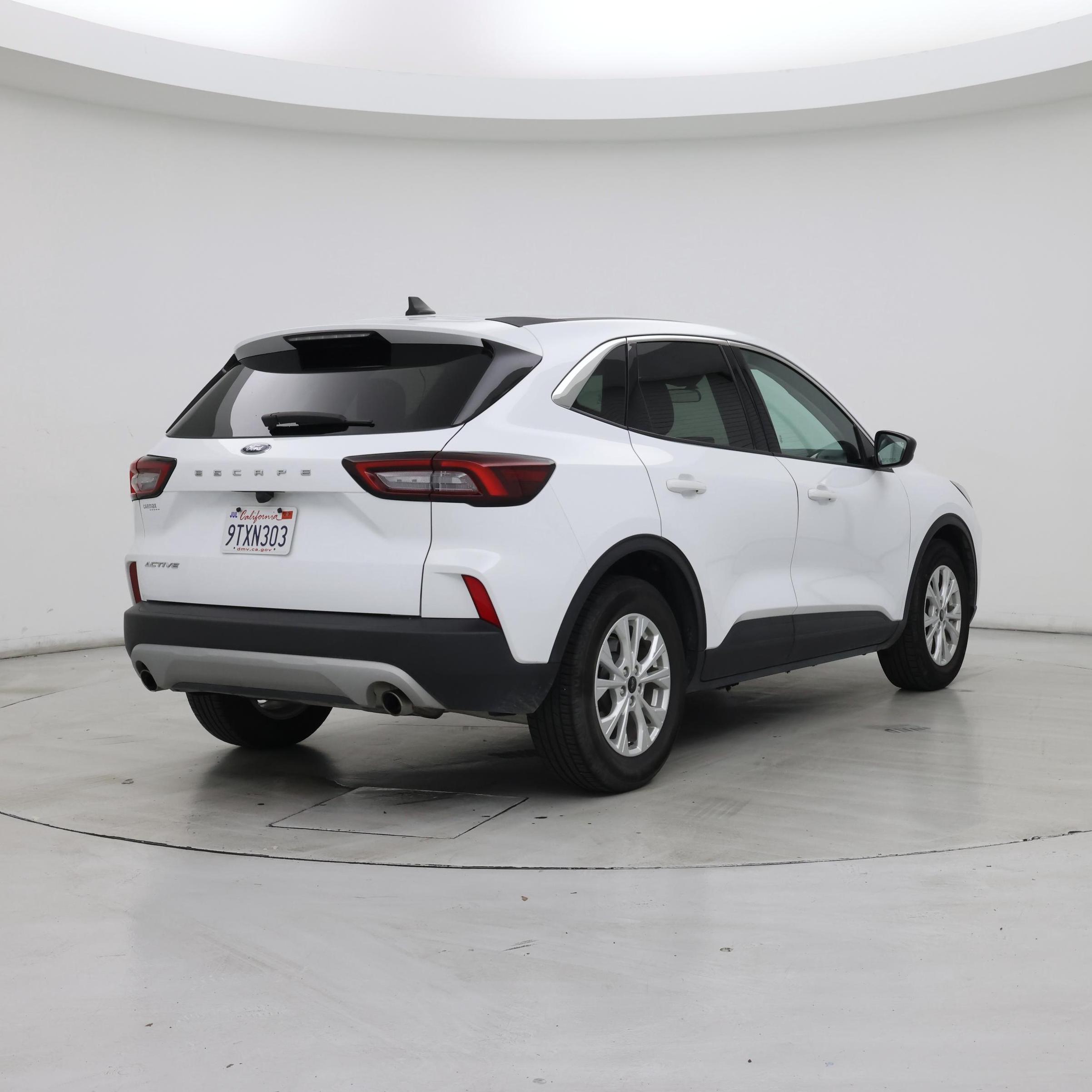 Thumbnail: 2023 Ford Escape - 8