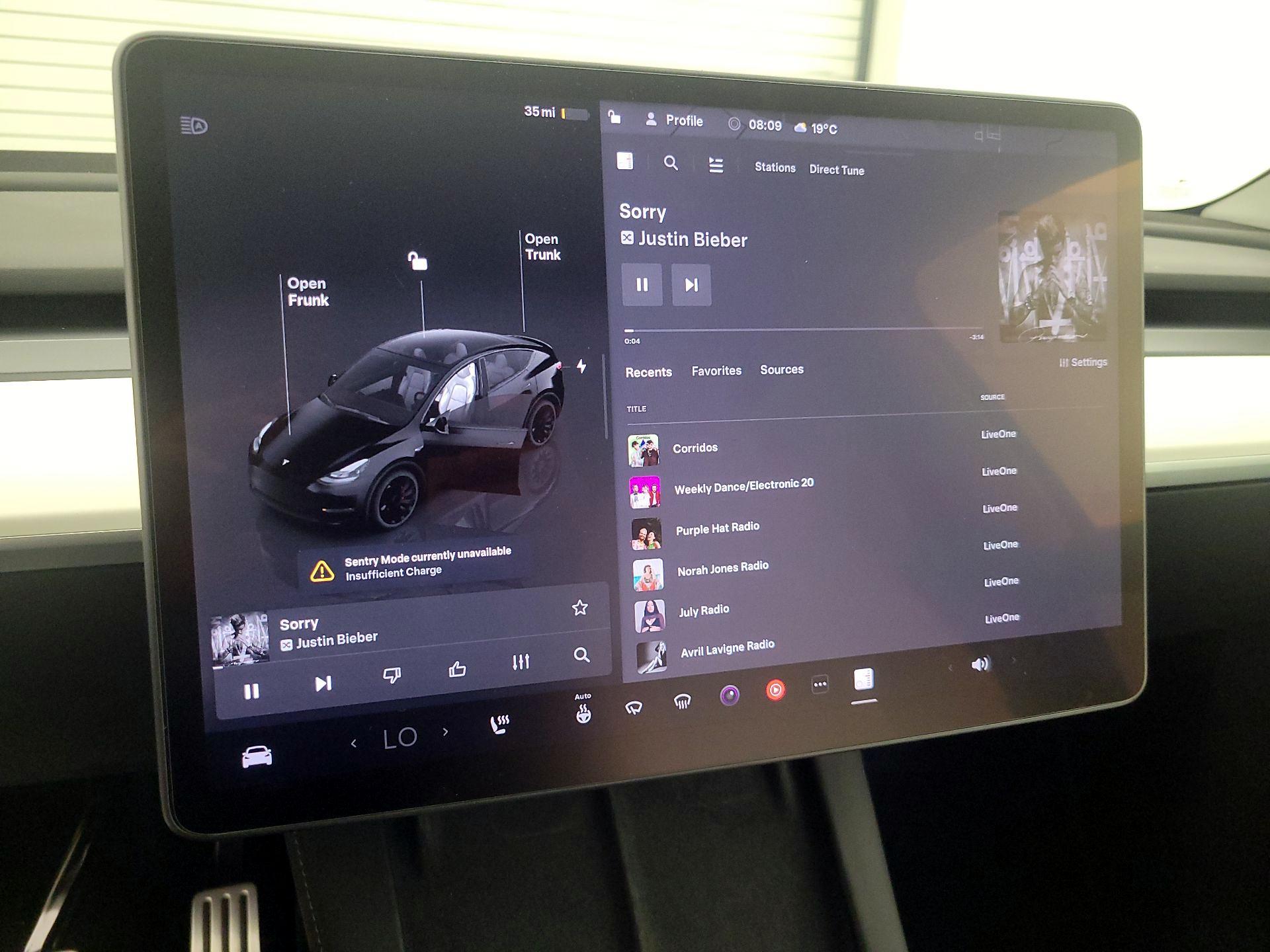Thumbnail: 2022 Tesla Model Y - 15
