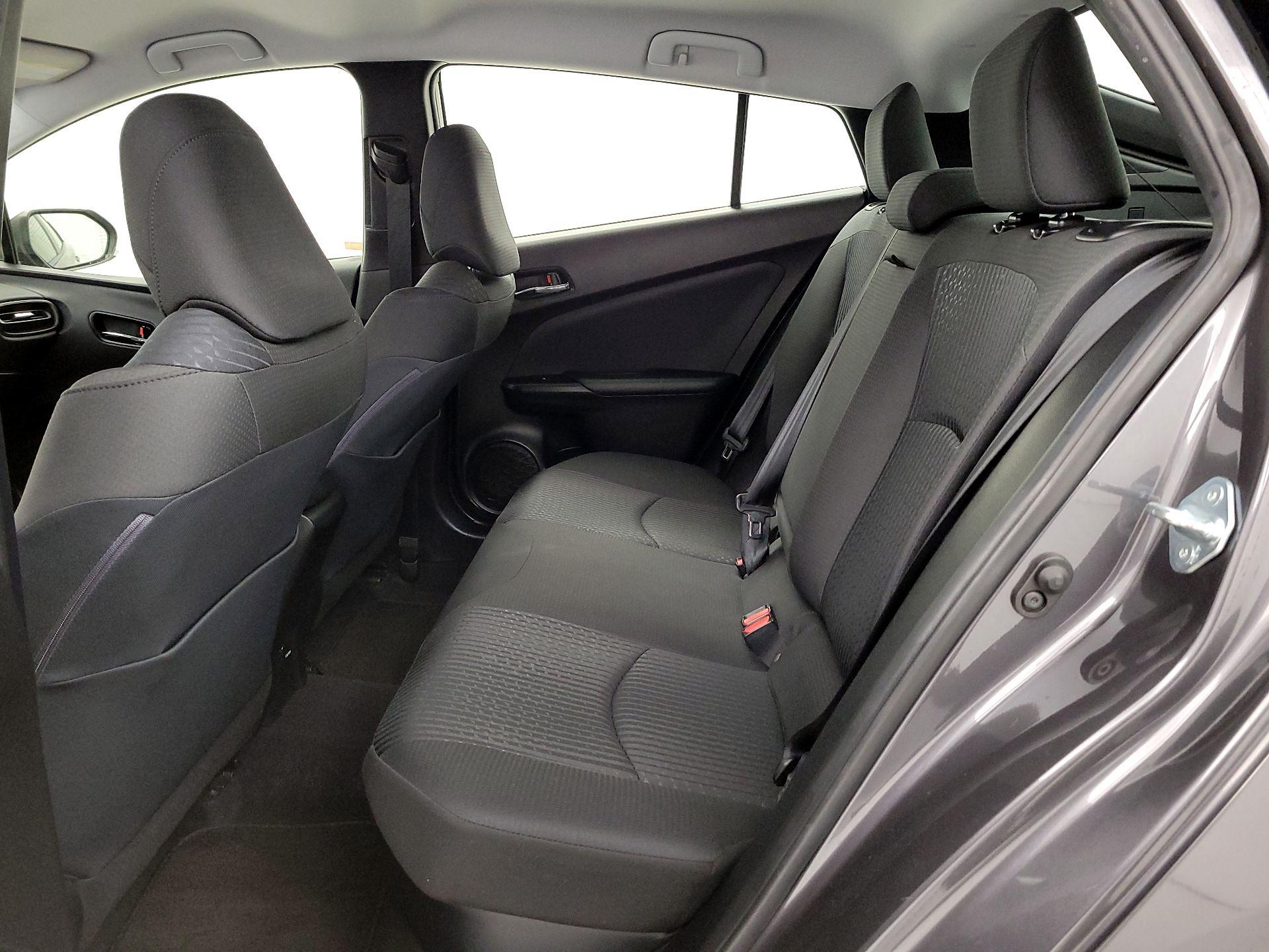 Thumbnail: 2016 Toyota Prius - 18
