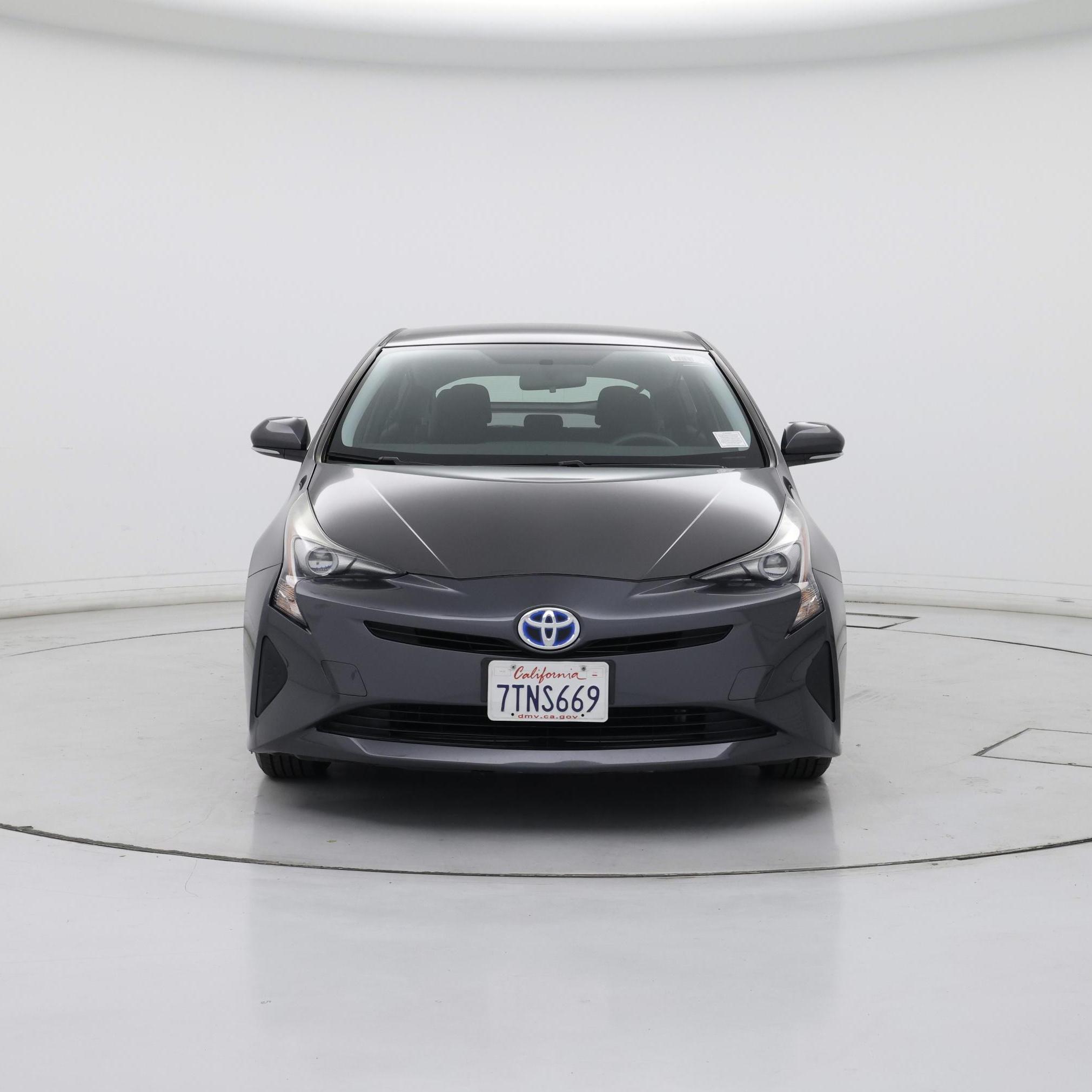 Thumbnail: 2016 Toyota Prius - 5
