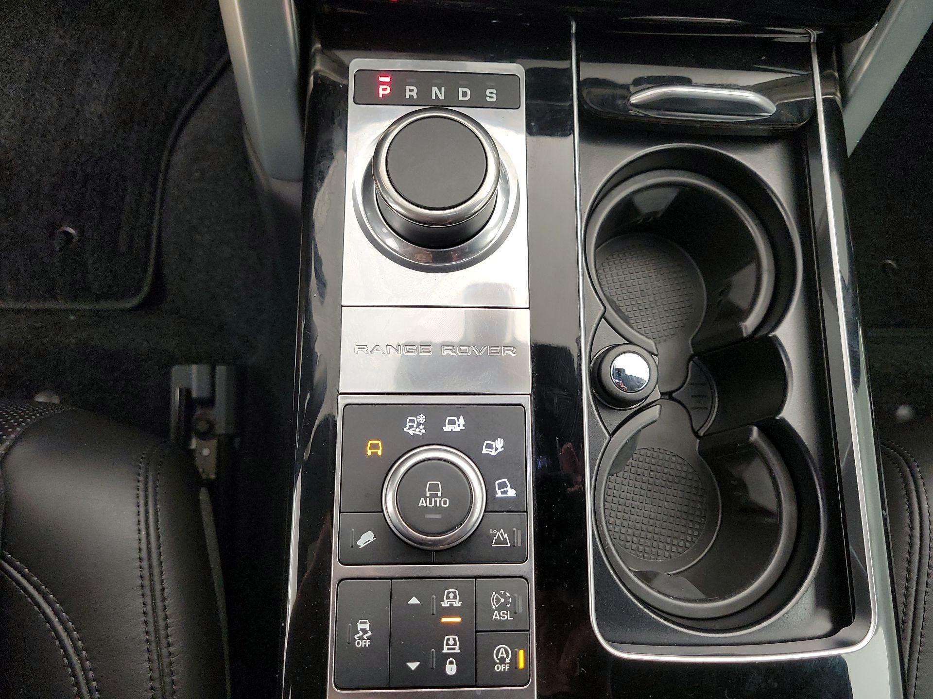 Thumbnail: 2016 Land Rover Range Rover - 18