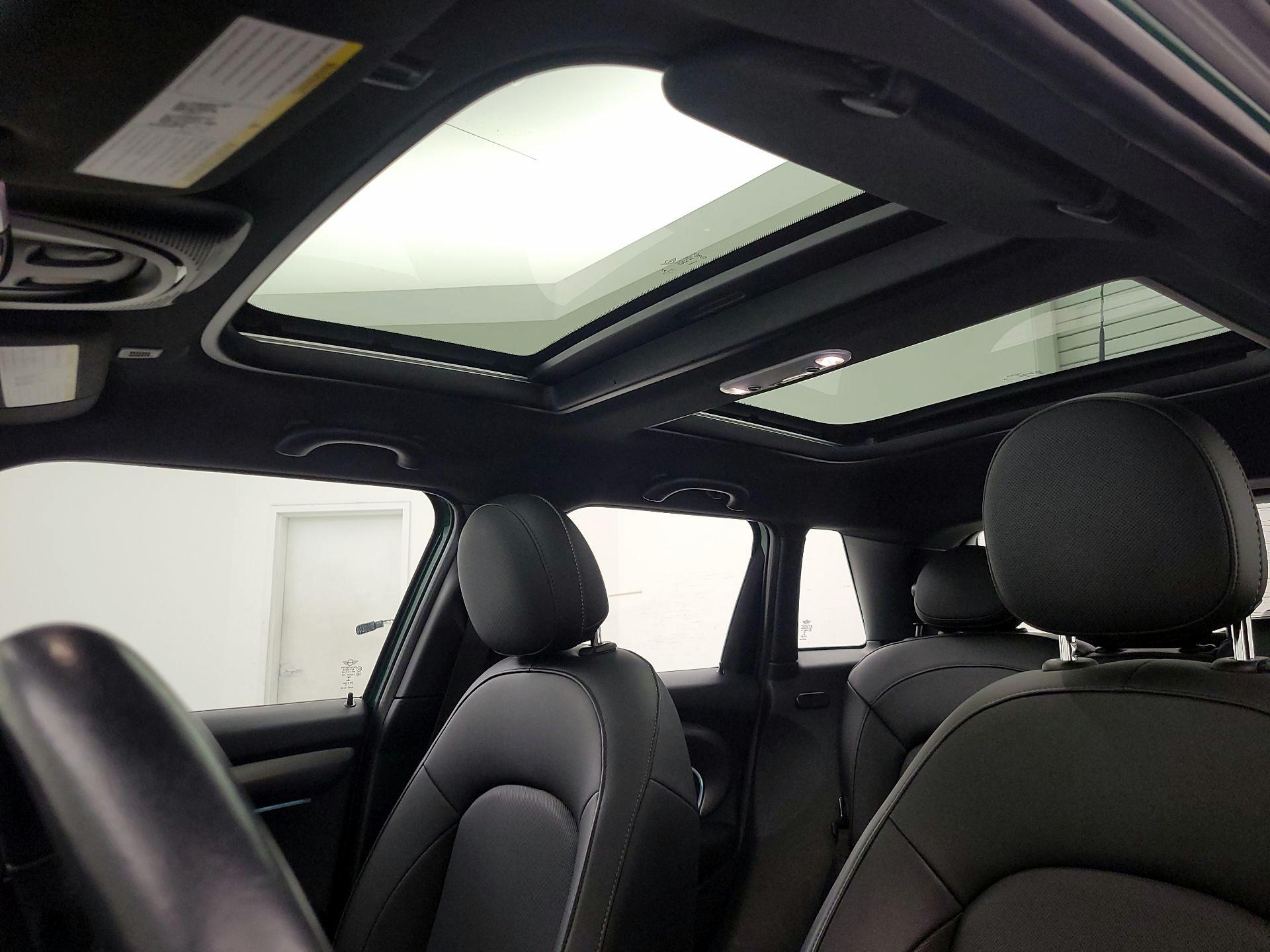 Thumbnail: 2022 MINI Cooper Hardtop - 19