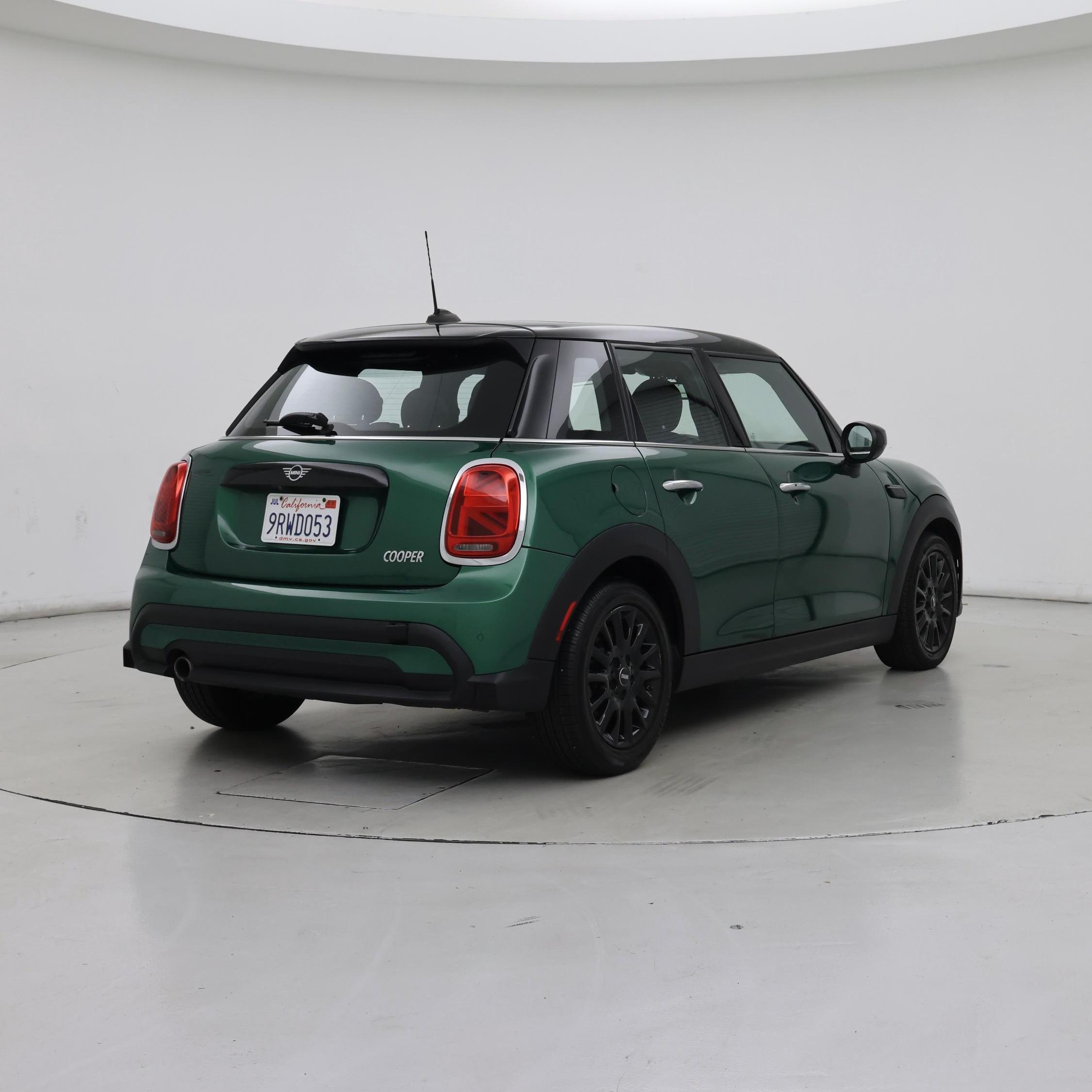 Thumbnail: 2022 MINI Cooper Hardtop - 8