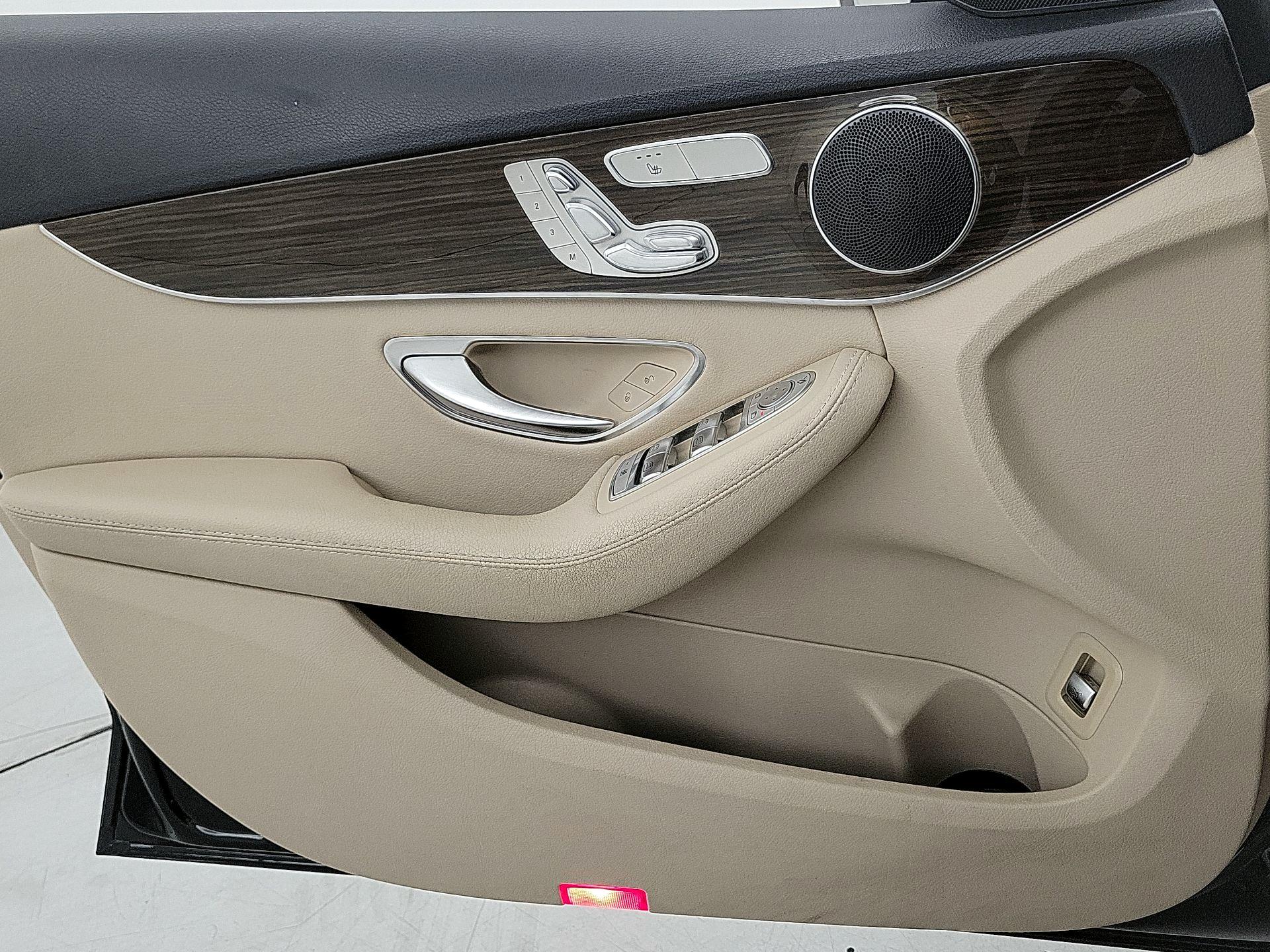 Thumbnail: 2019 Mercedes-Benz C-Class - 12