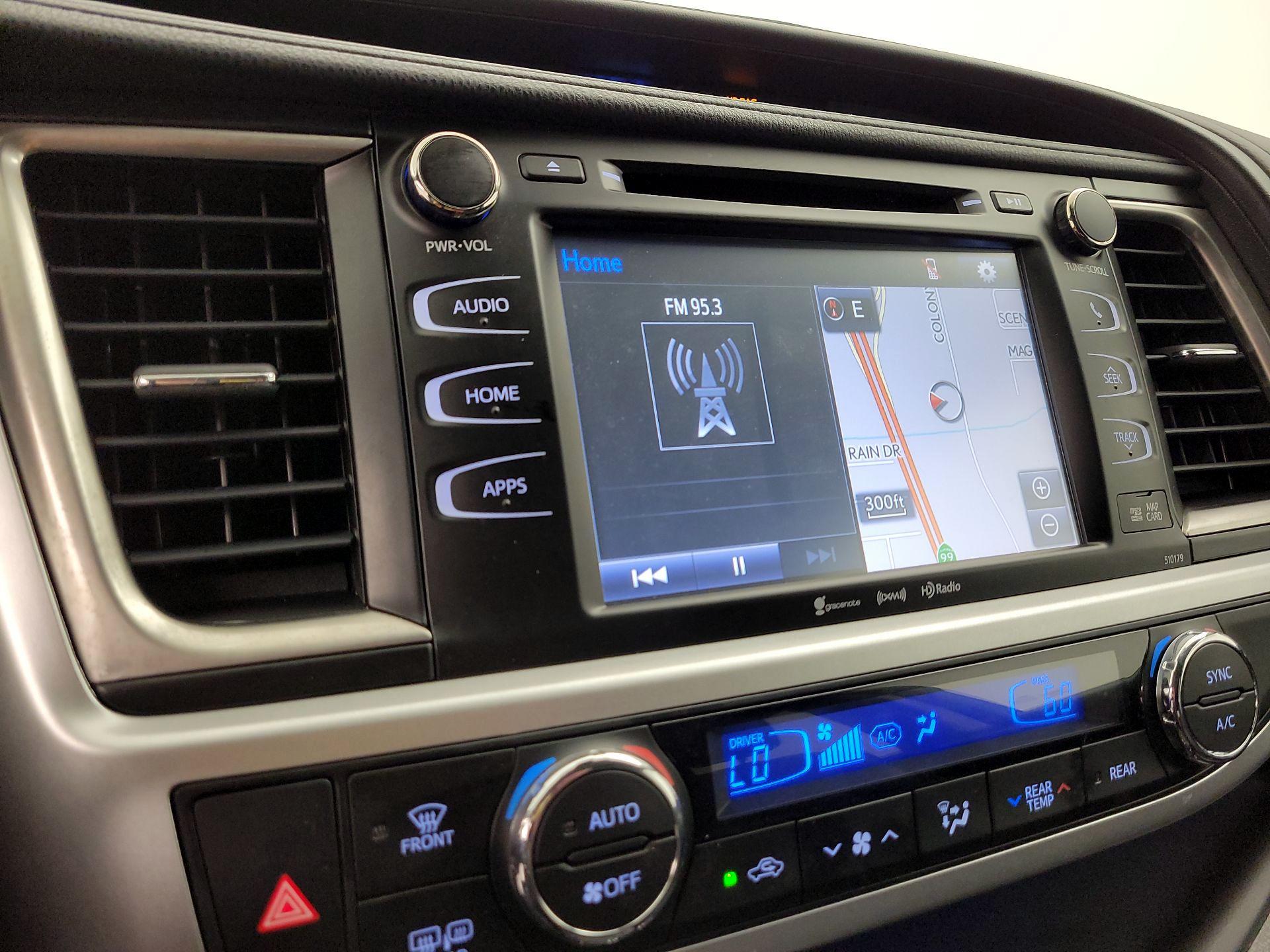 Thumbnail: 2018 Toyota Highlander - 14