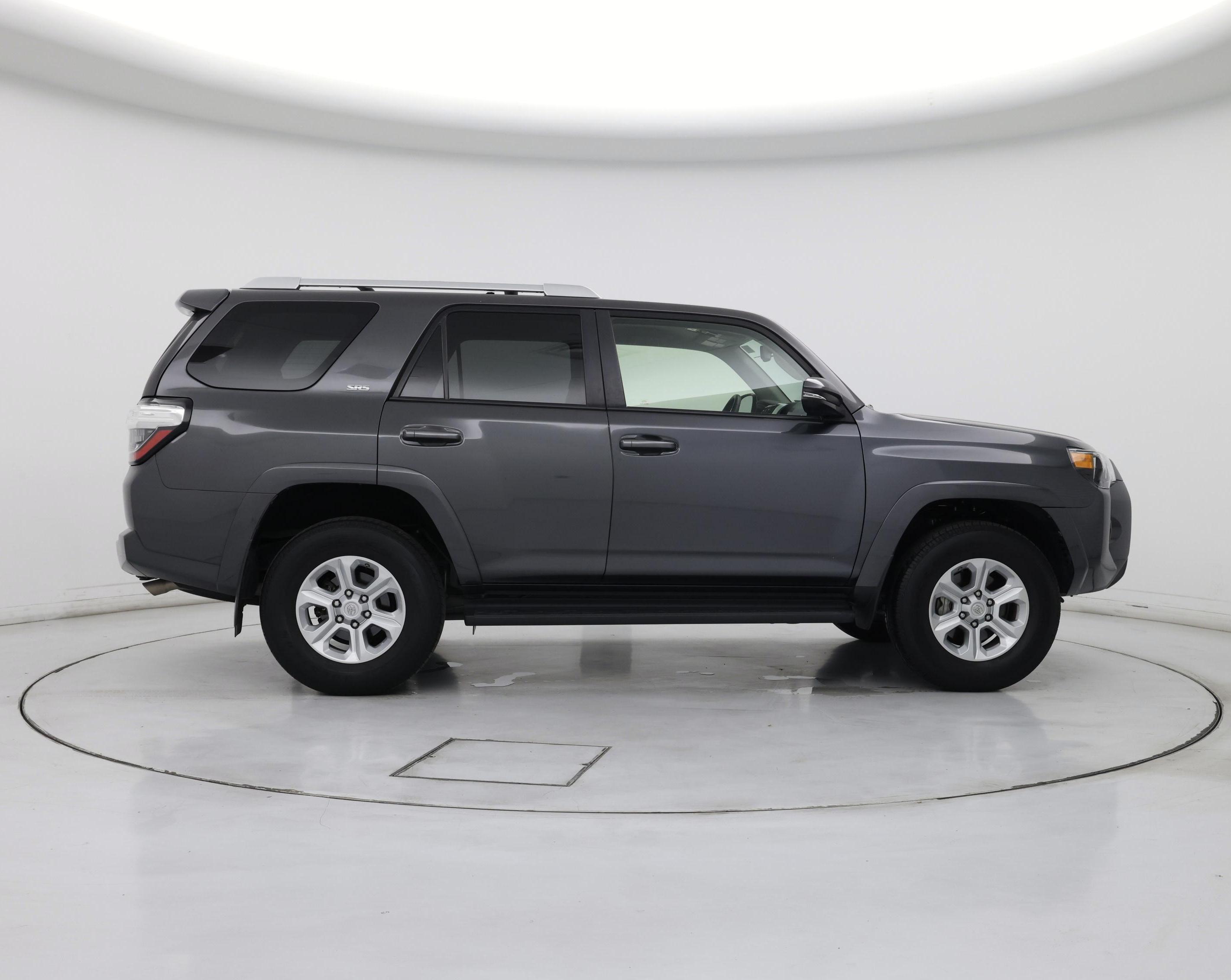 Thumbnail: 2017 Toyota 4Runner - 7