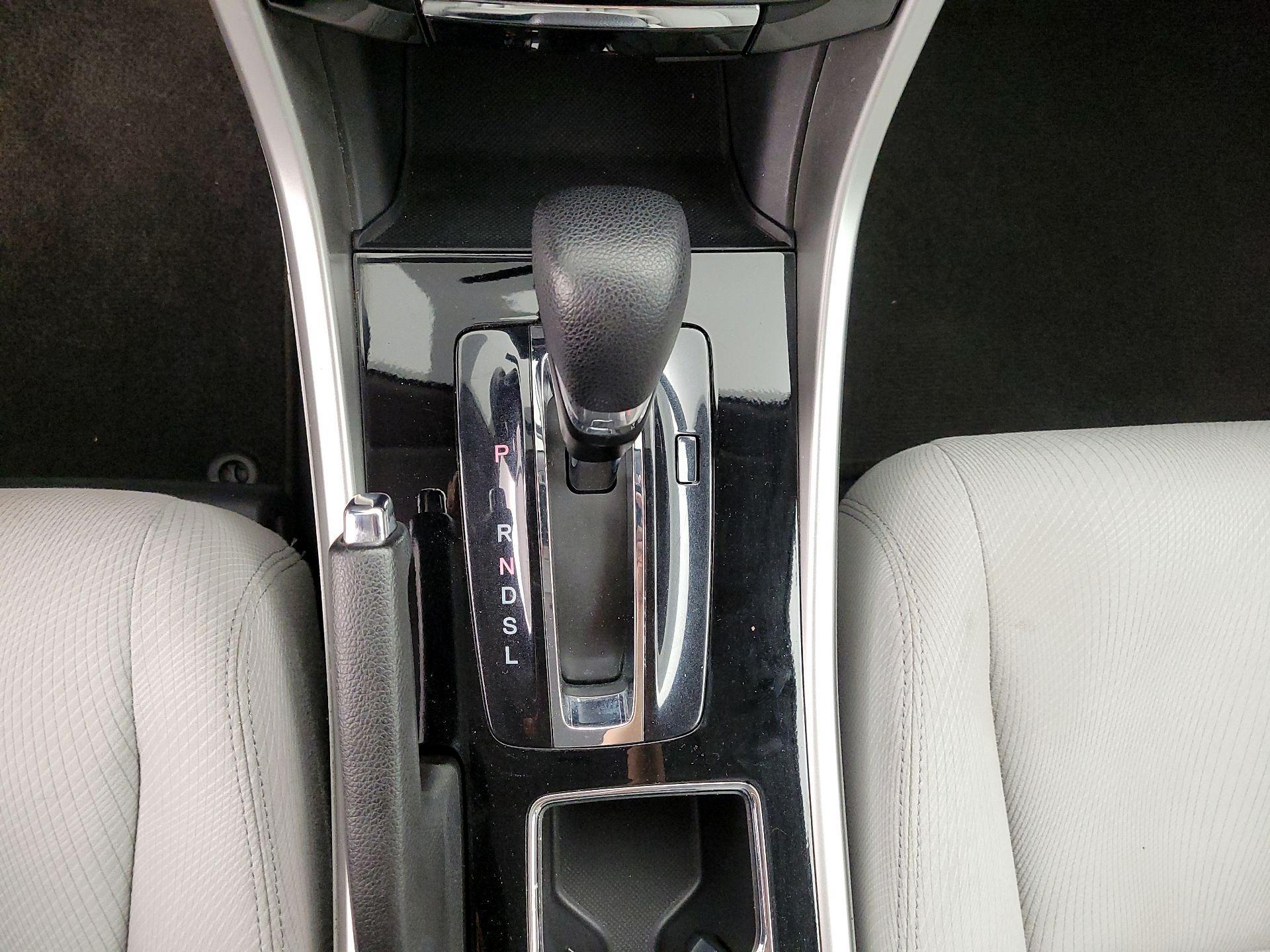 Thumbnail: 2016 Honda Accord - 17