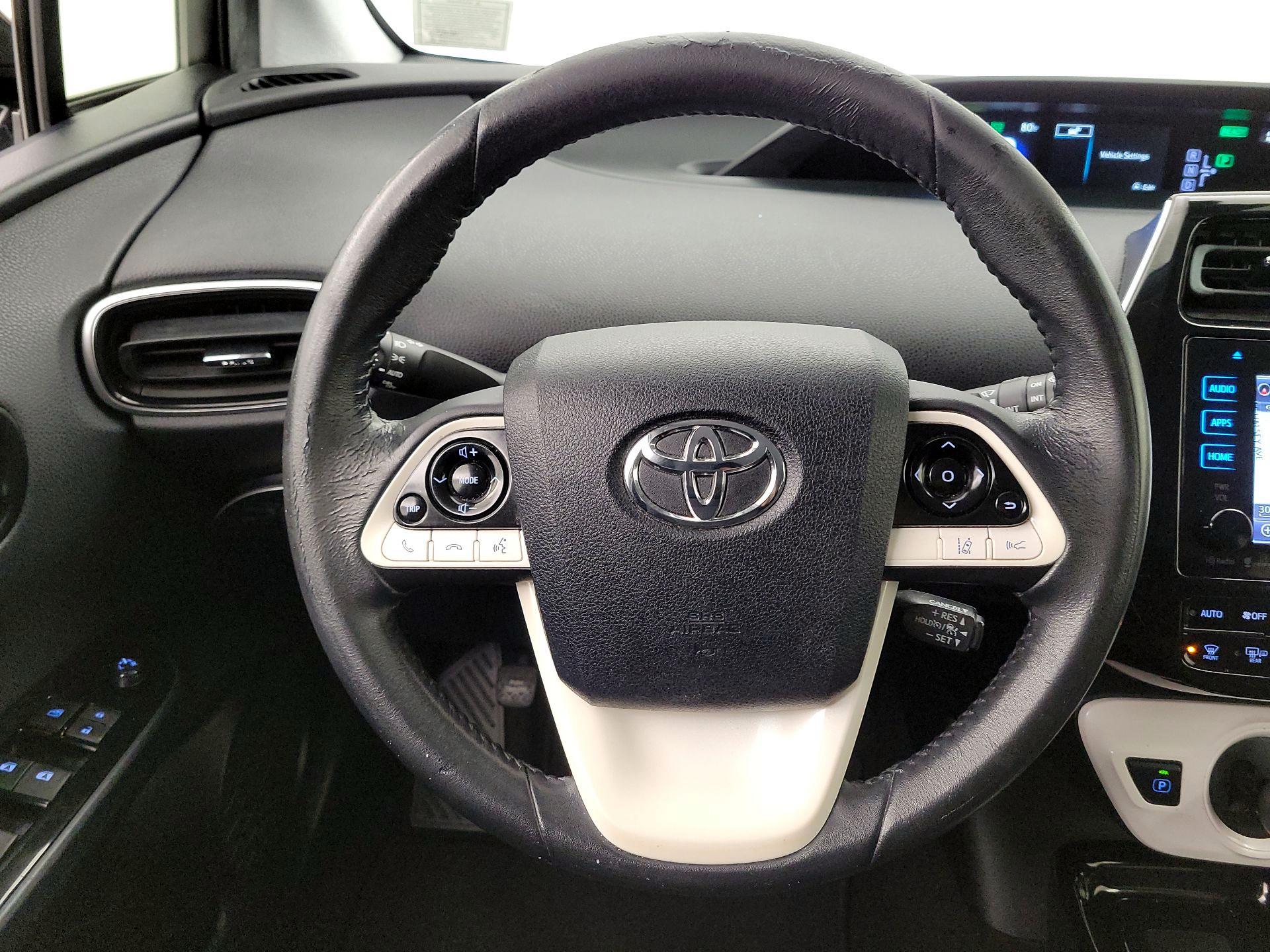 Thumbnail: 2017 Toyota Prius - 10