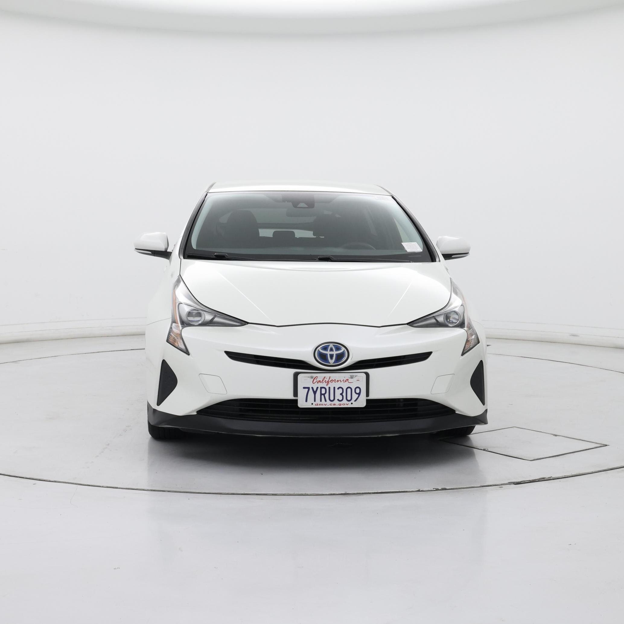 Thumbnail: 2017 Toyota Prius - 5