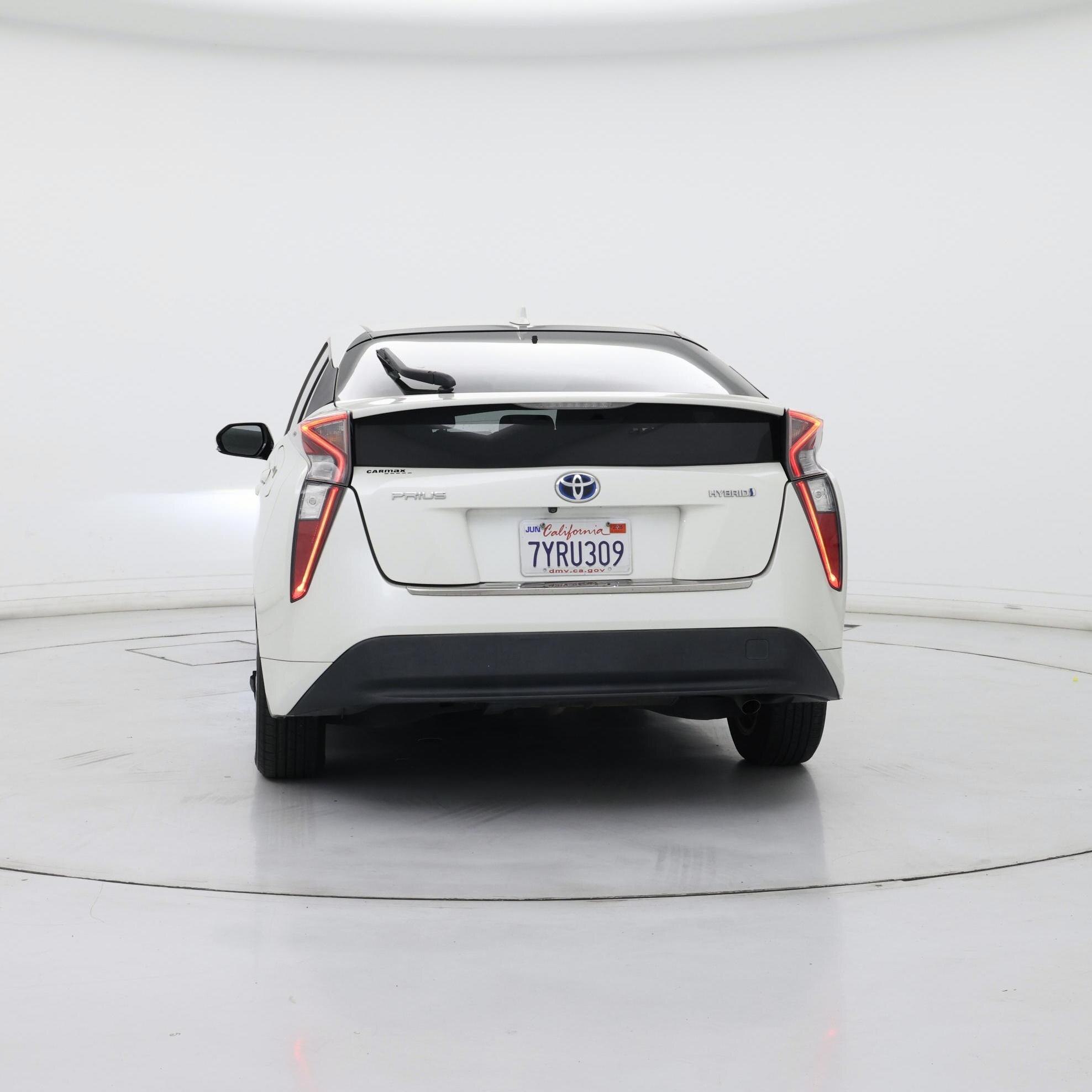 Thumbnail: 2017 Toyota Prius - 6