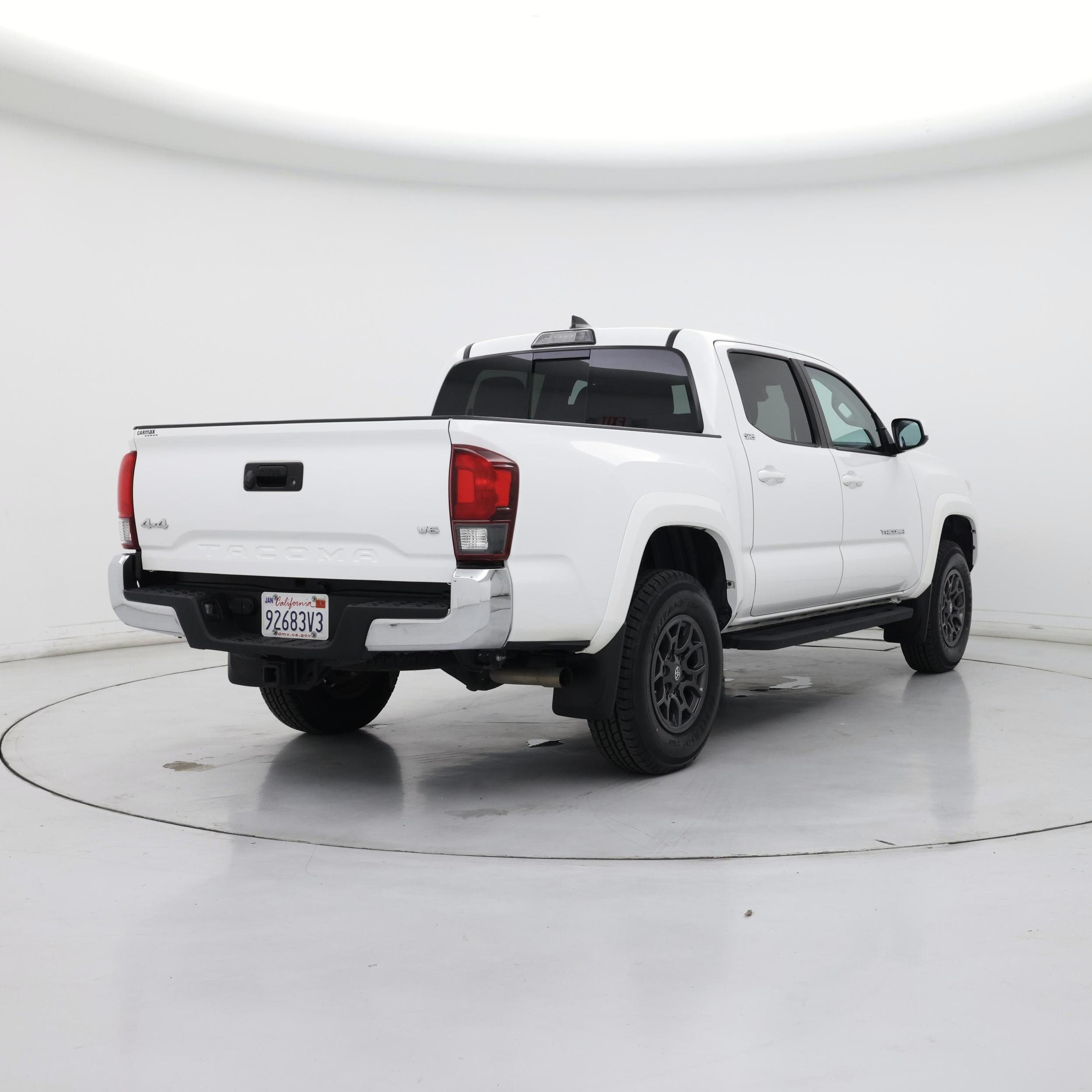 Thumbnail: 2018 Toyota Tacoma - 8