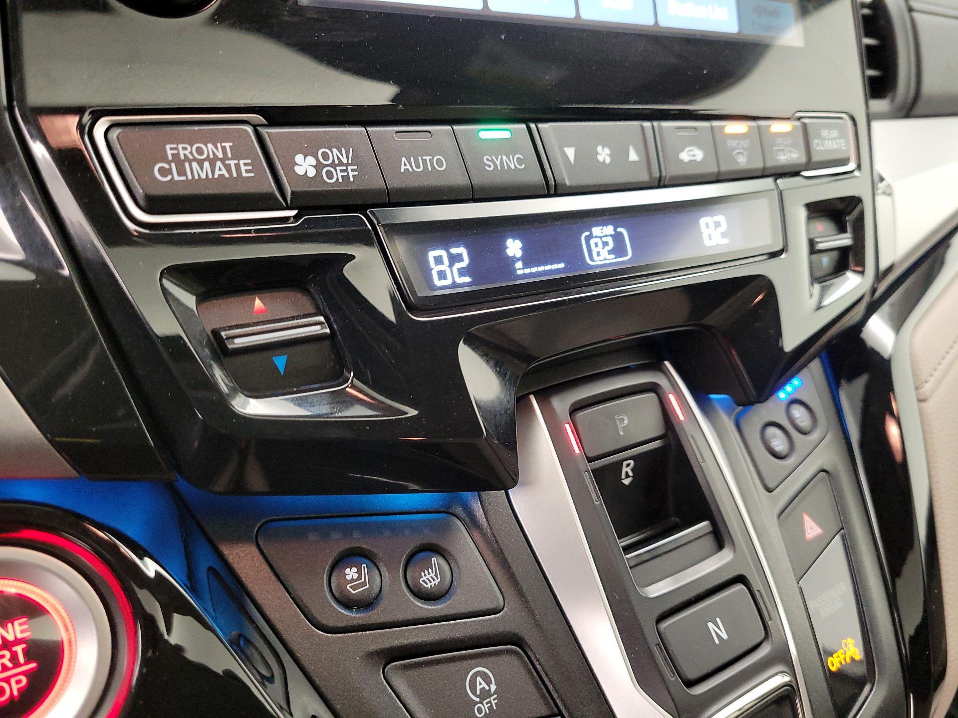 Thumbnail: 2019 Honda Odyssey - 17