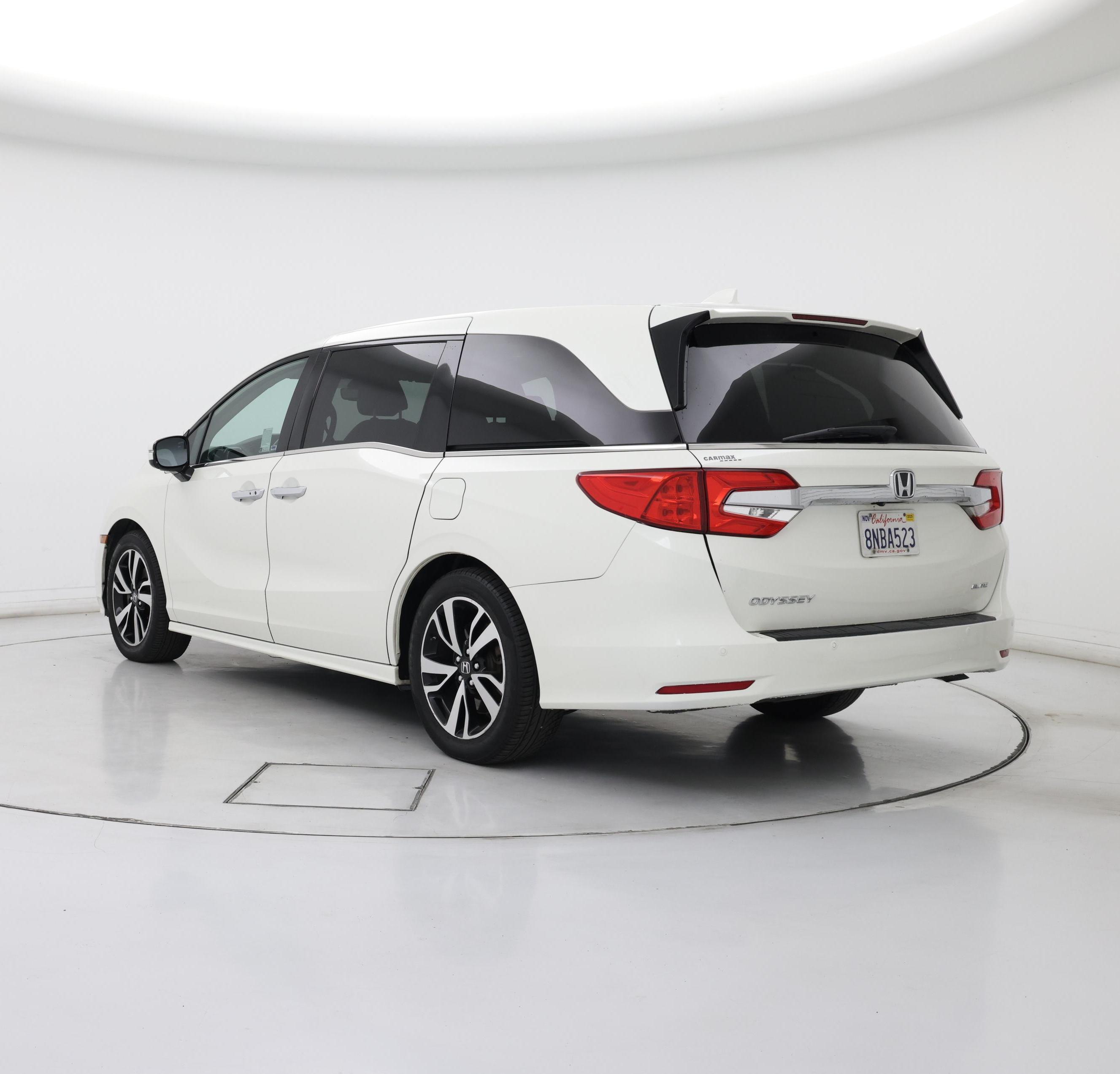 Thumbnail: 2019 Honda Odyssey - 2