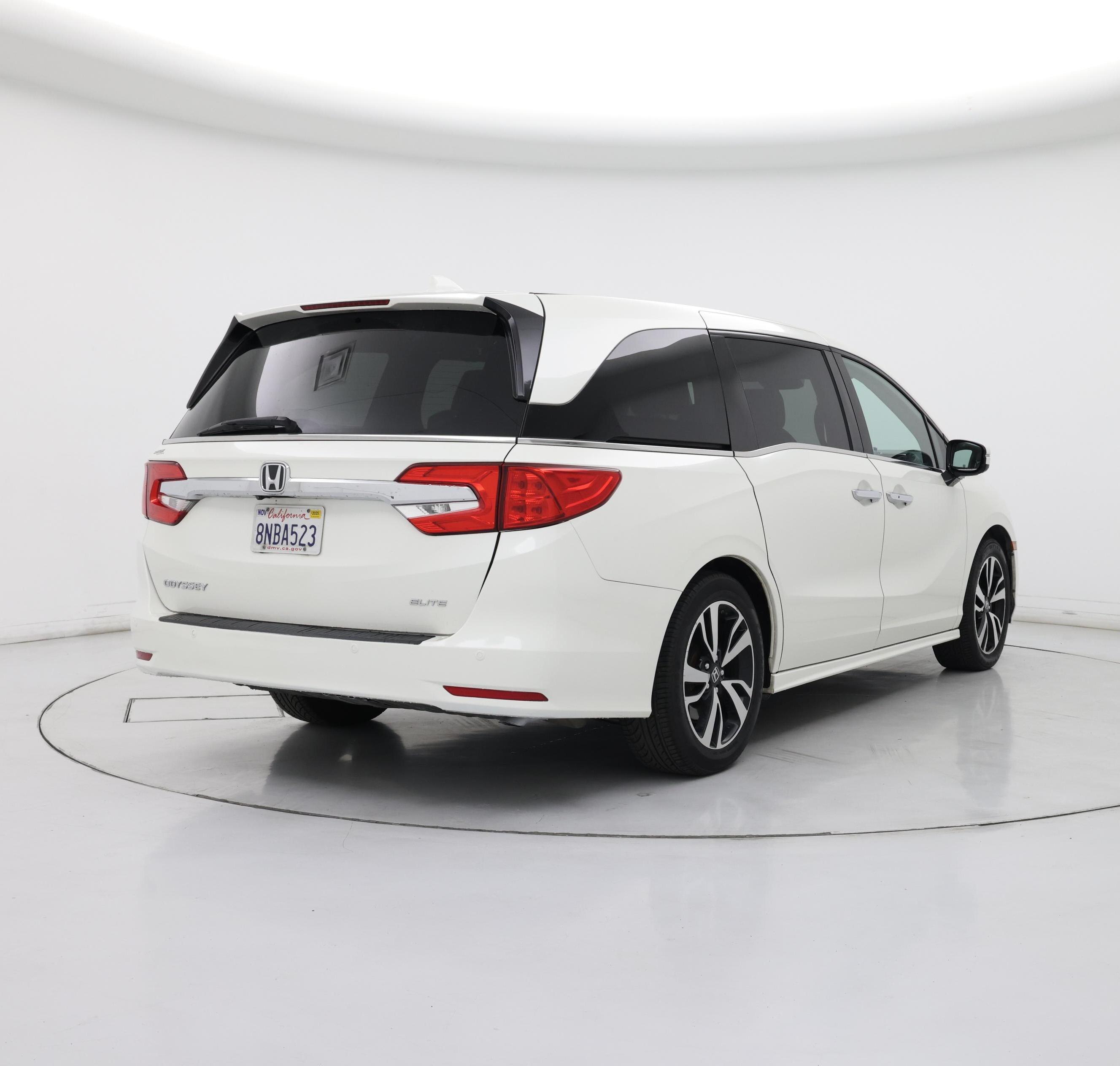 Thumbnail: 2019 Honda Odyssey - 8