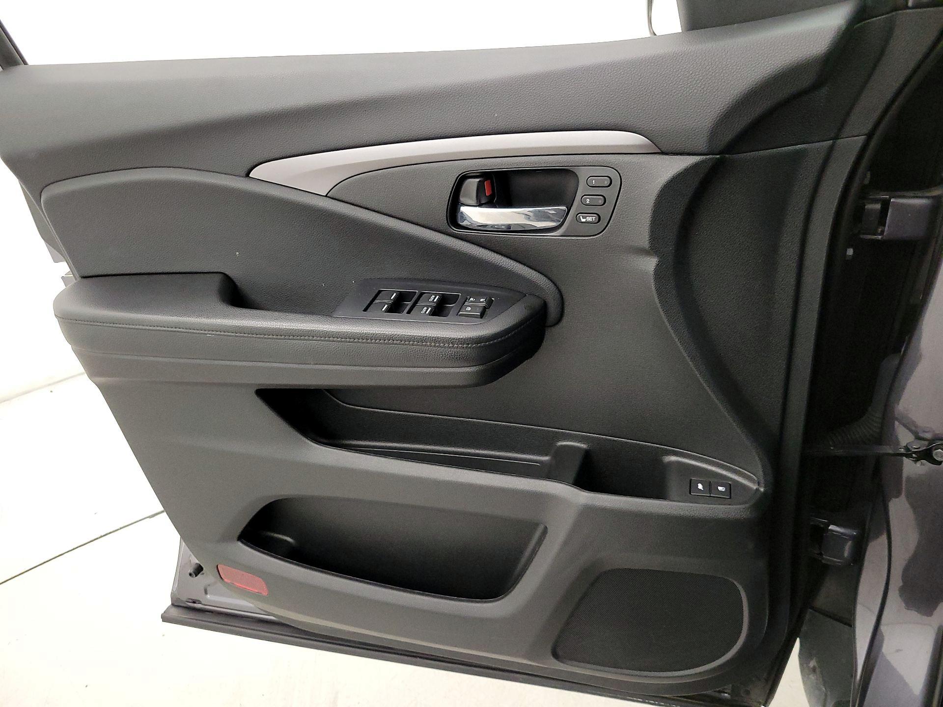 Thumbnail: 2021 Honda Pilot - 12