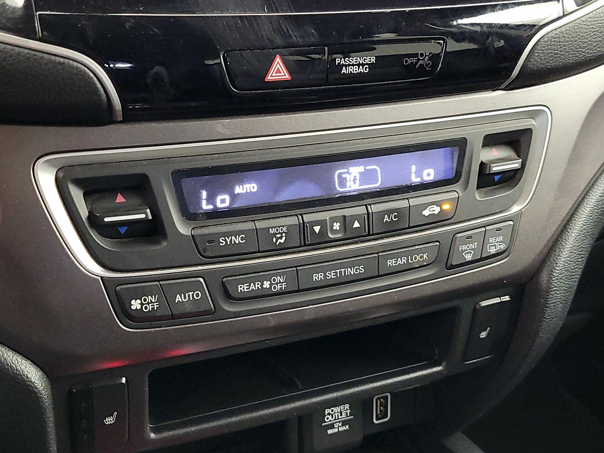 Thumbnail: 2021 Honda Pilot - 16