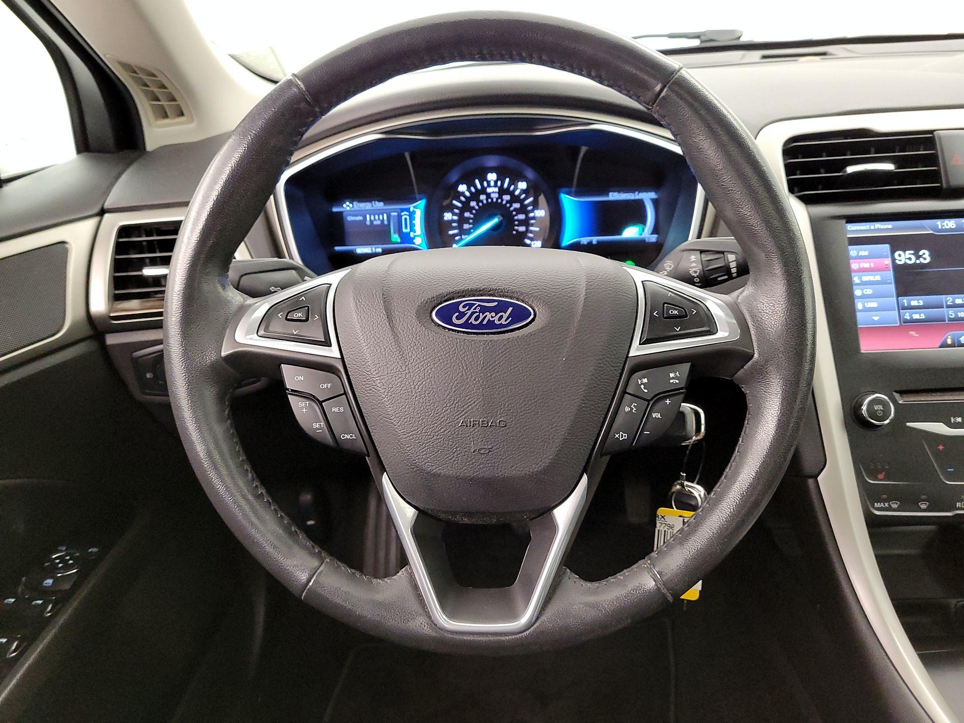 Thumbnail: 2014 Ford Fusion - 10