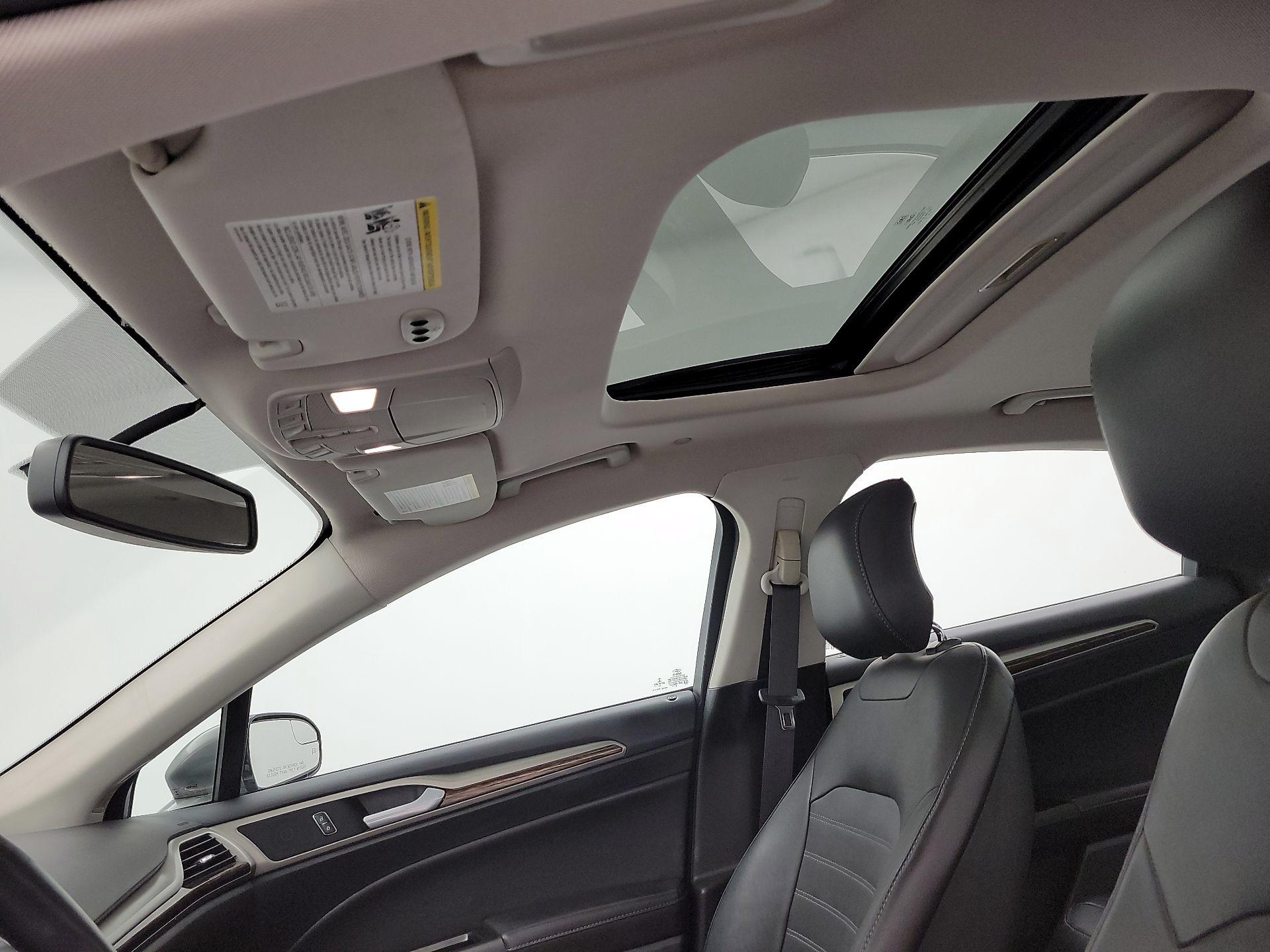 Thumbnail: 2014 Ford Fusion - 18