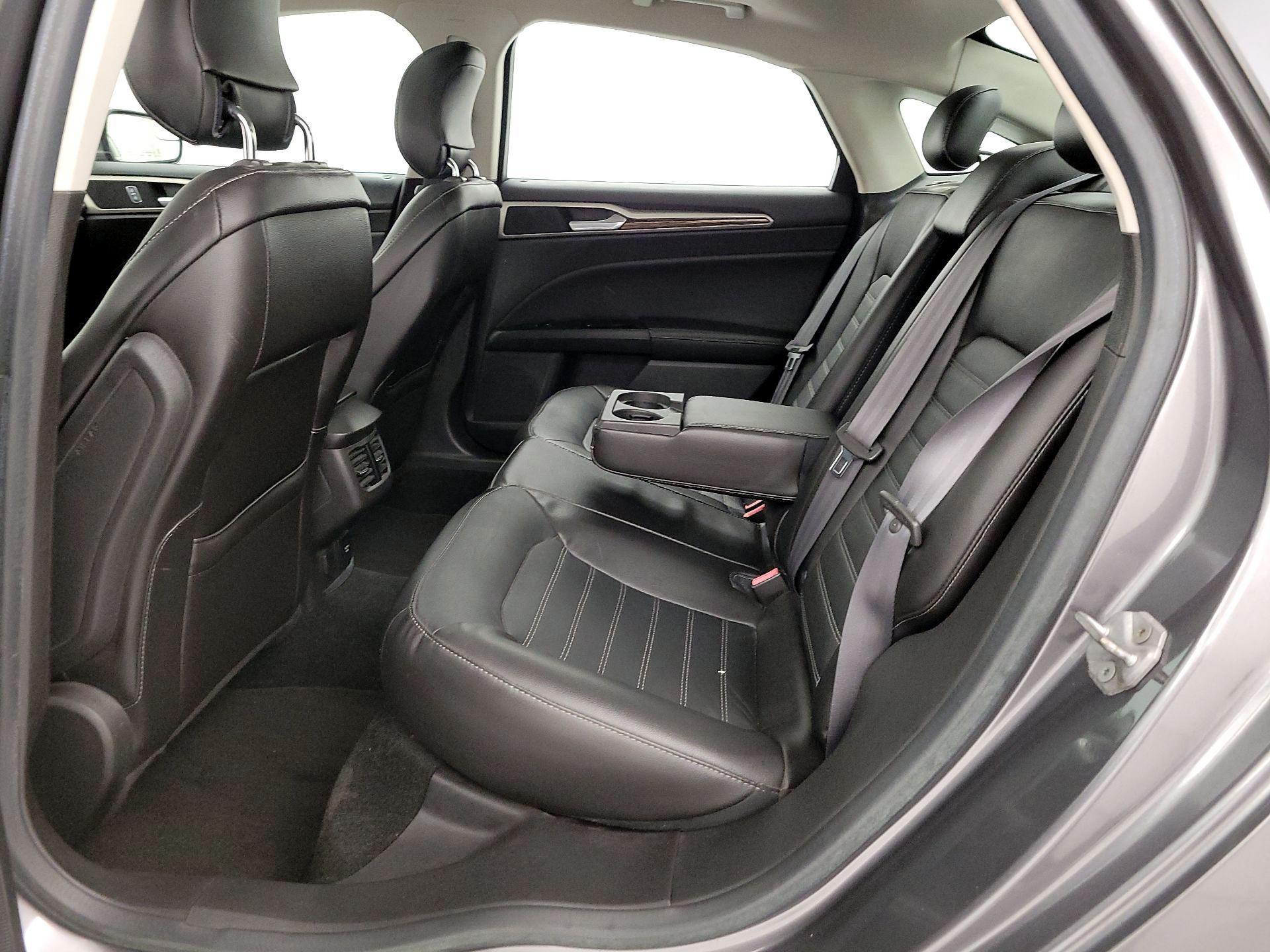 Thumbnail: 2014 Ford Fusion - 19