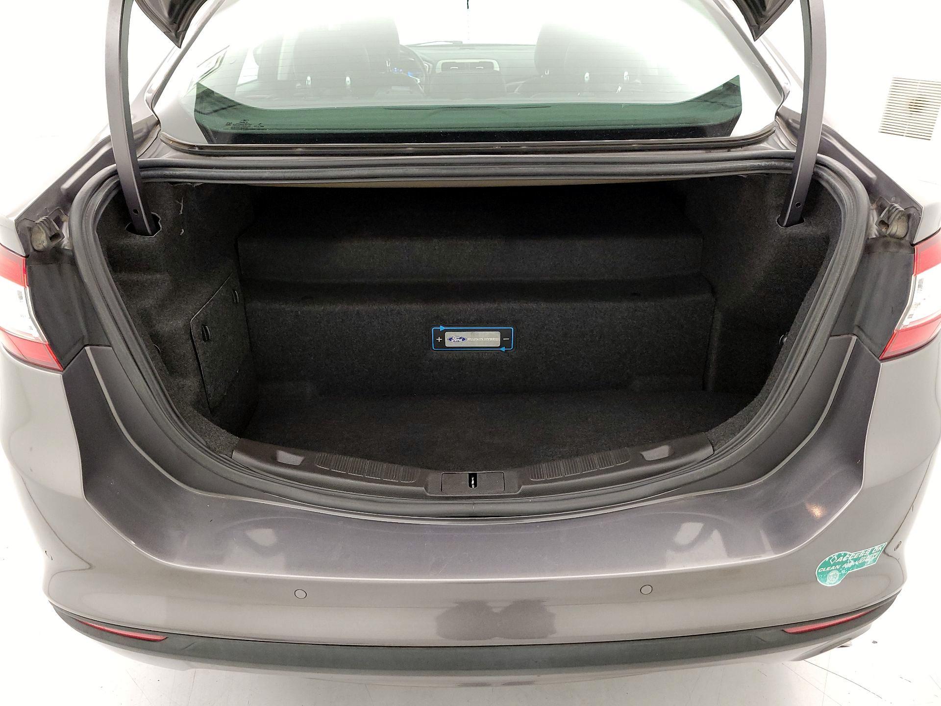 Thumbnail: 2014 Ford Fusion - 20