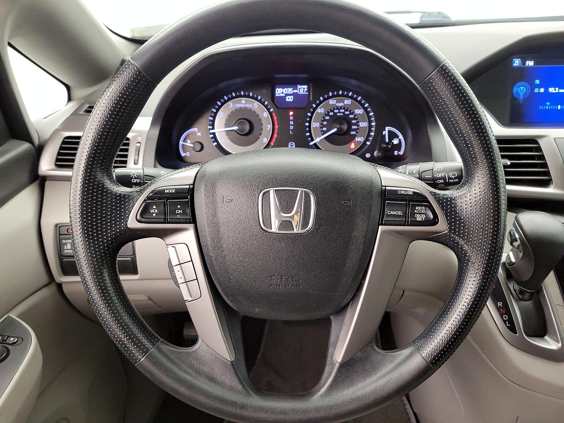 Thumbnail: 2016 Honda Odyssey - 10