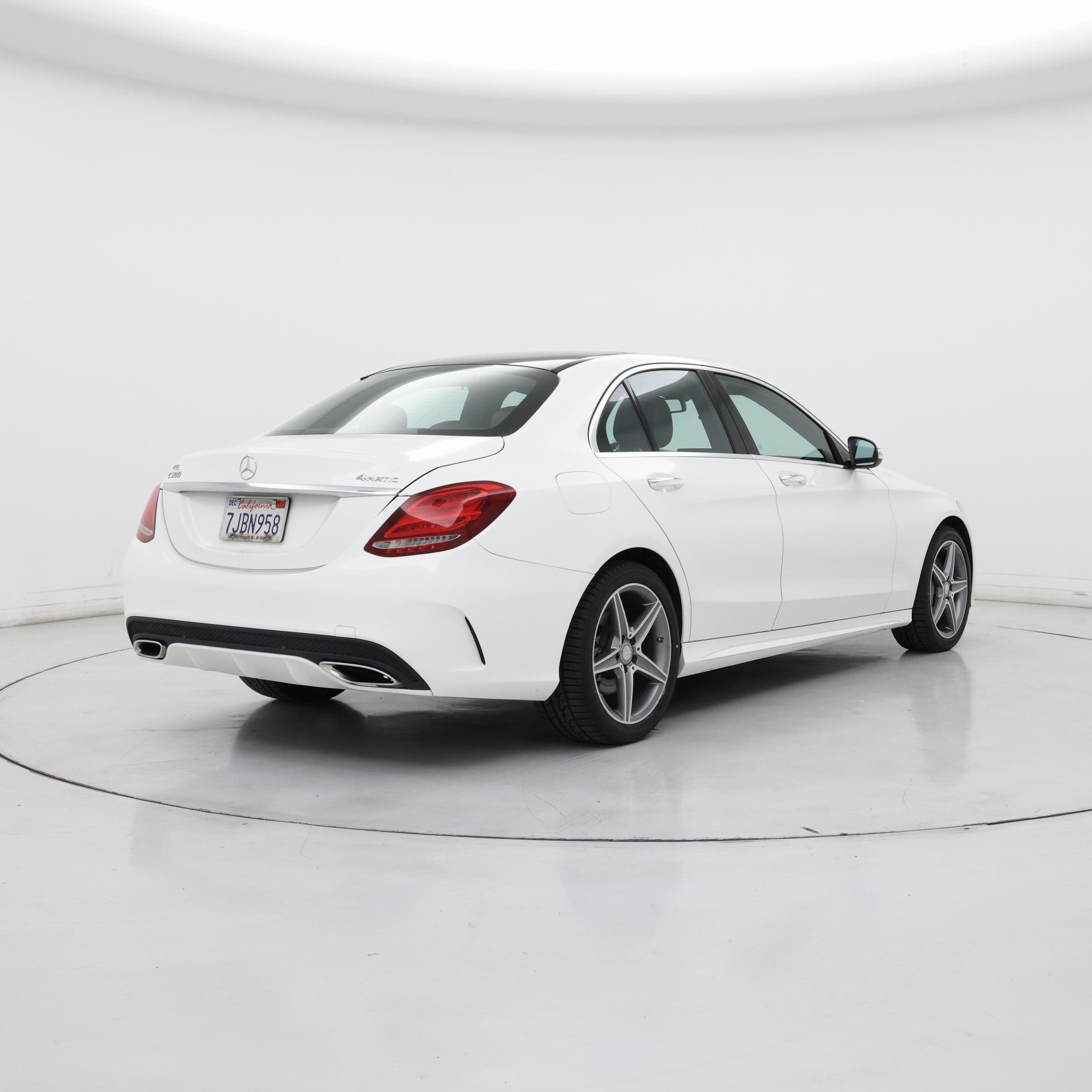 Thumbnail: 2015 Mercedes-Benz C-Class - 8