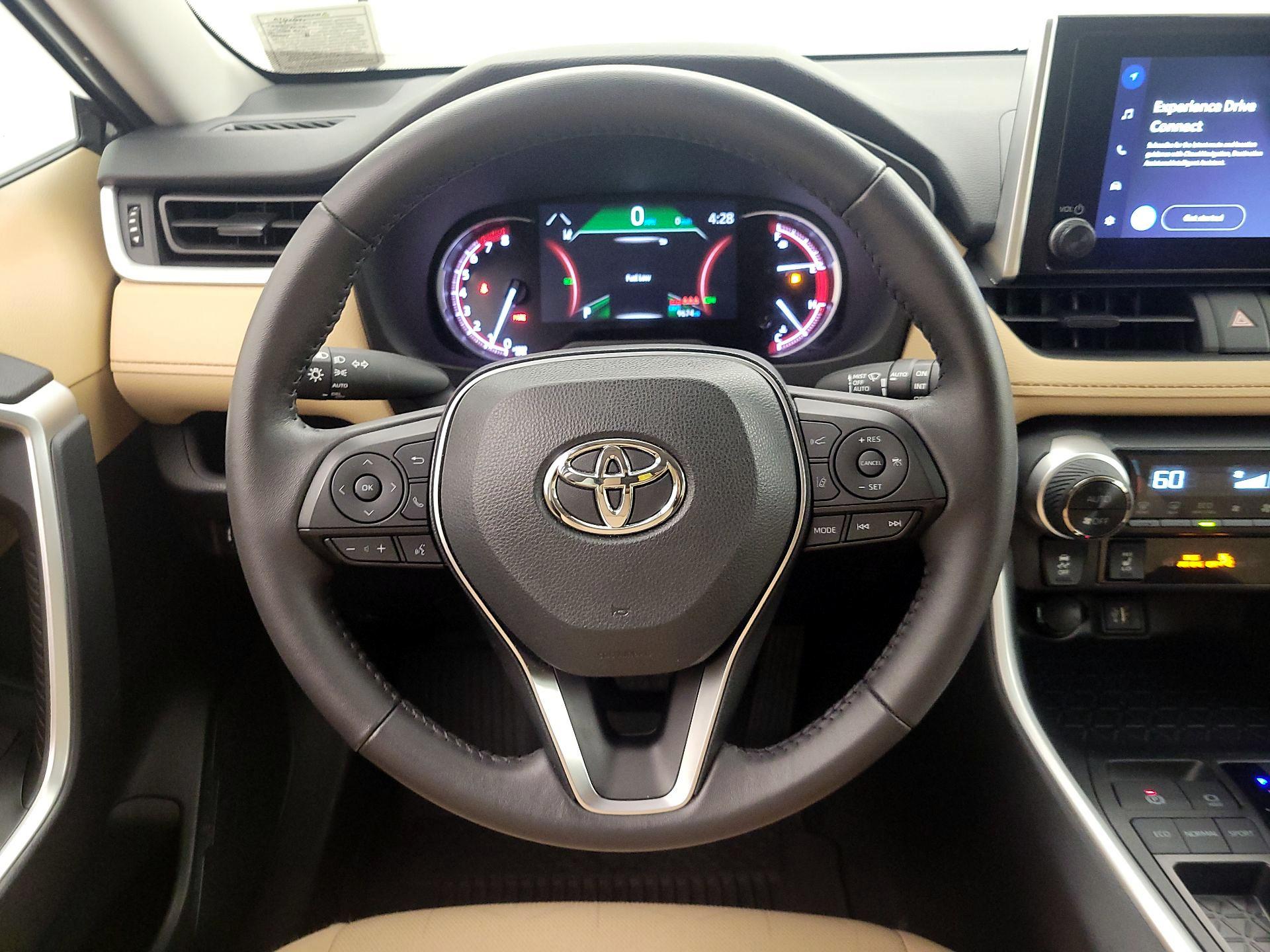 Thumbnail: 2025 Toyota RAV4 - 10