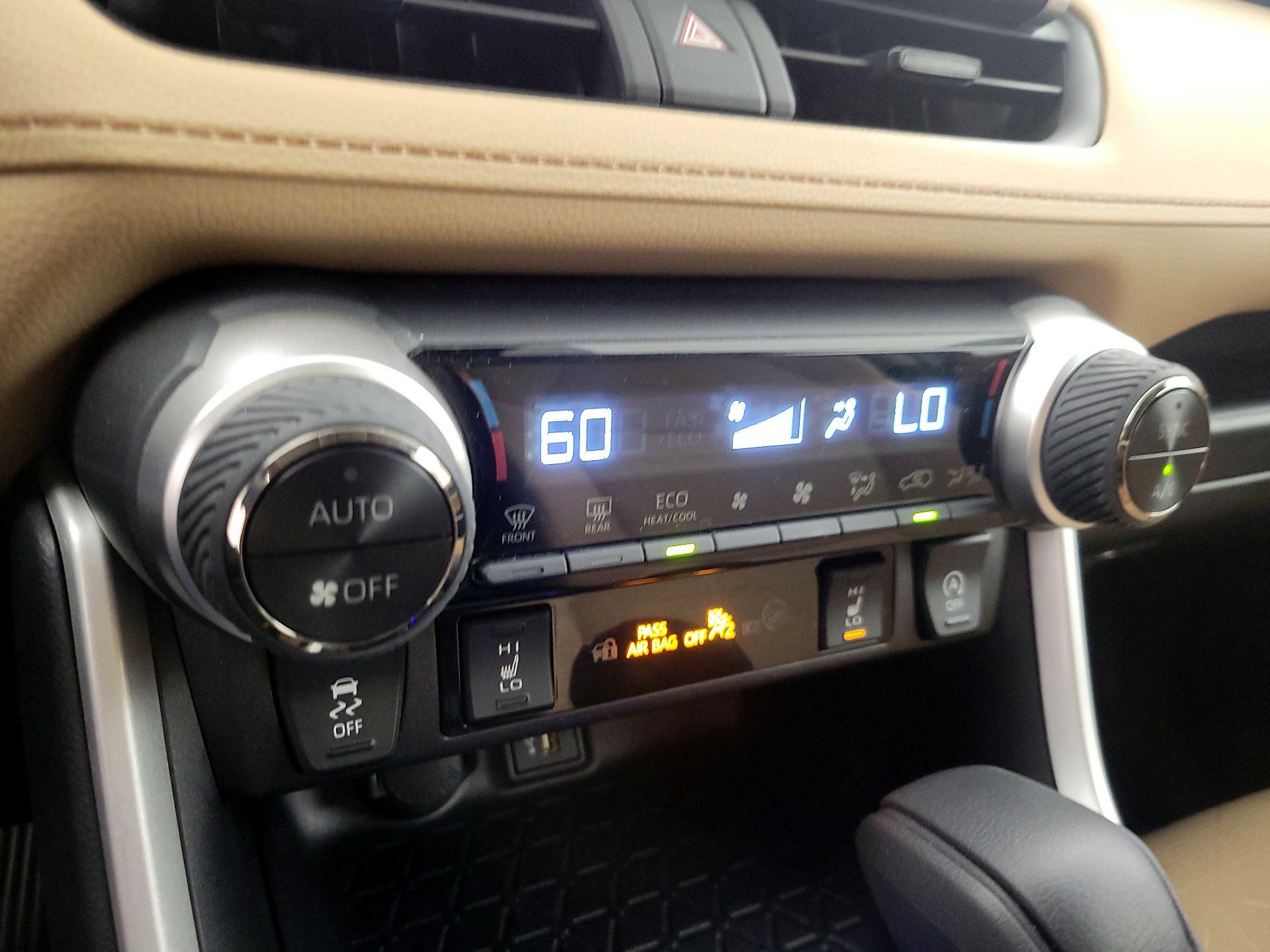 Thumbnail: 2025 Toyota RAV4 - 16