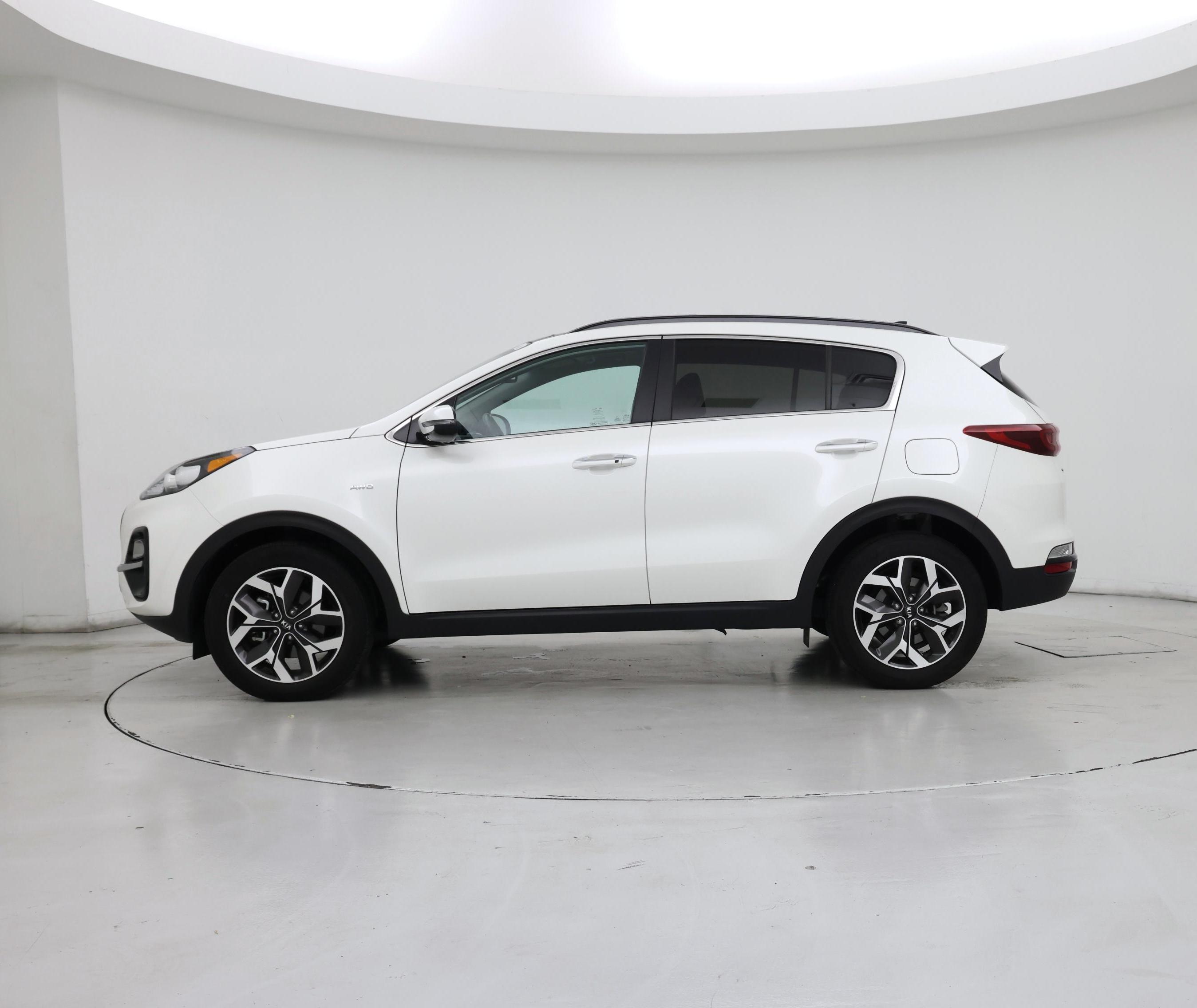 Thumbnail: 2020 Kia Sportage - 3