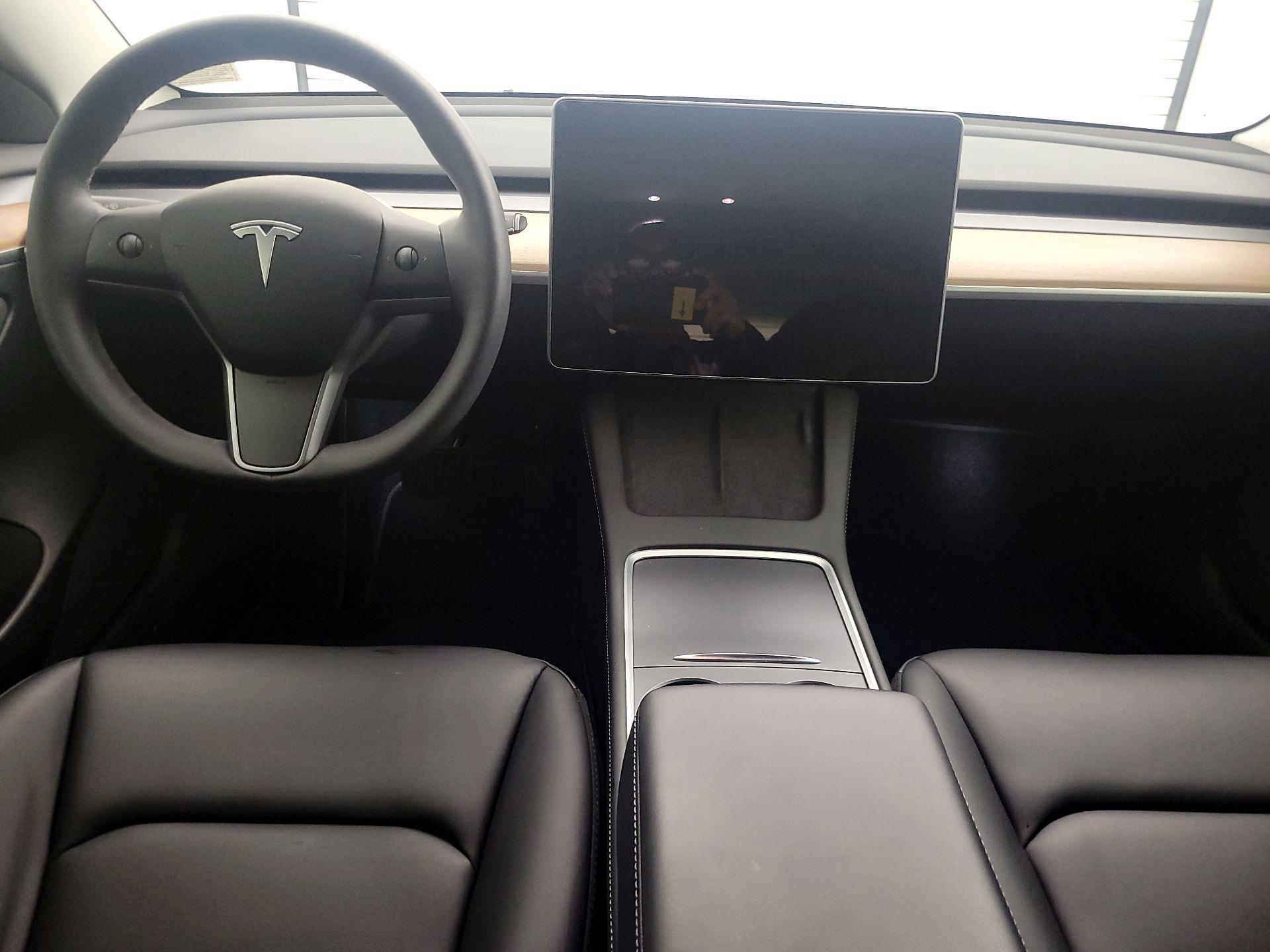 Thumbnail: 2023 Tesla Model 3 - 9