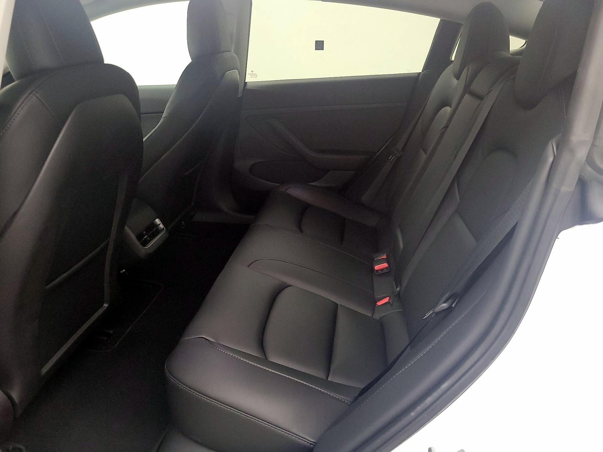 Thumbnail: 2023 Tesla Model 3 - 19