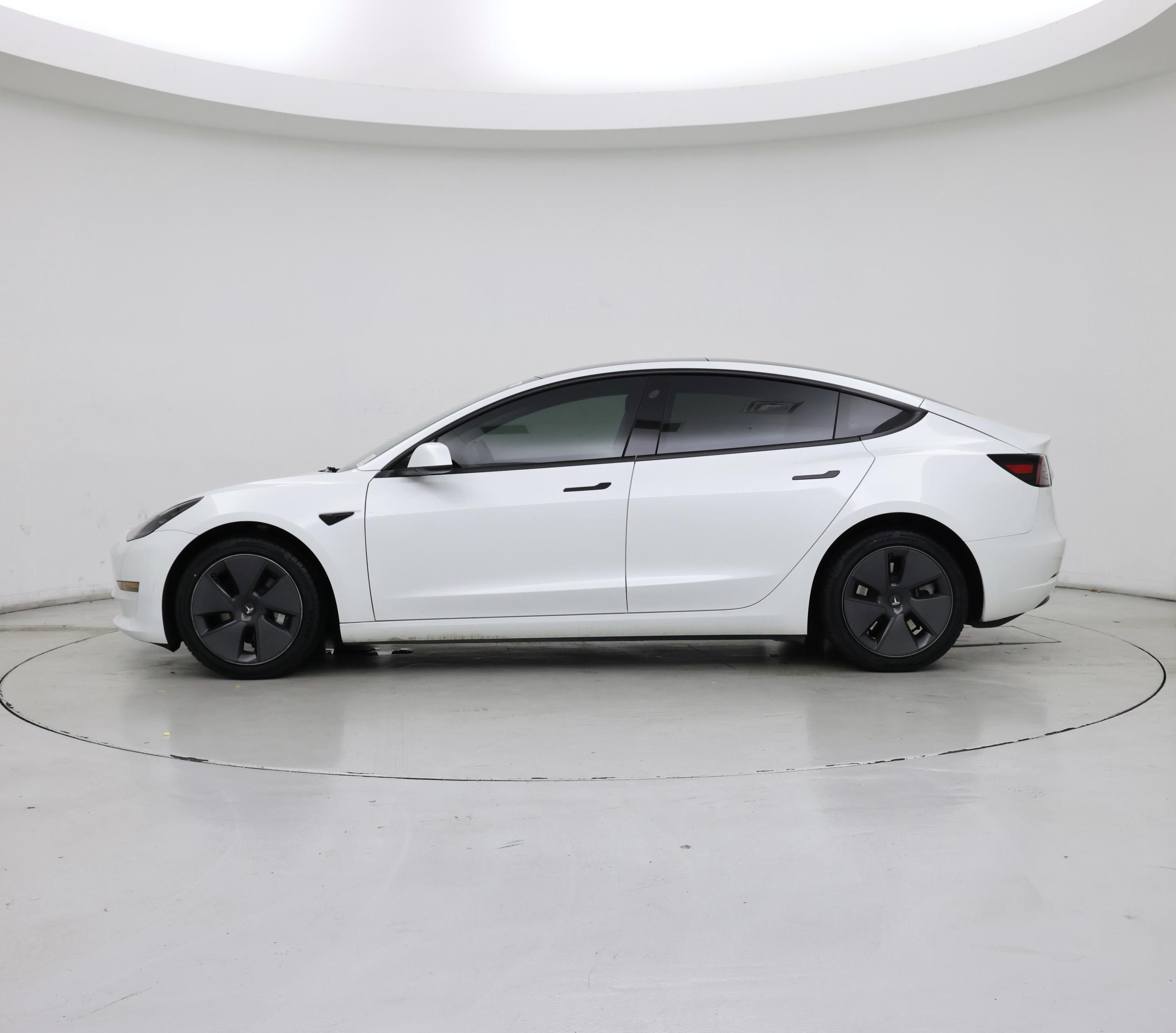 Thumbnail: 2023 Tesla Model 3 - 3