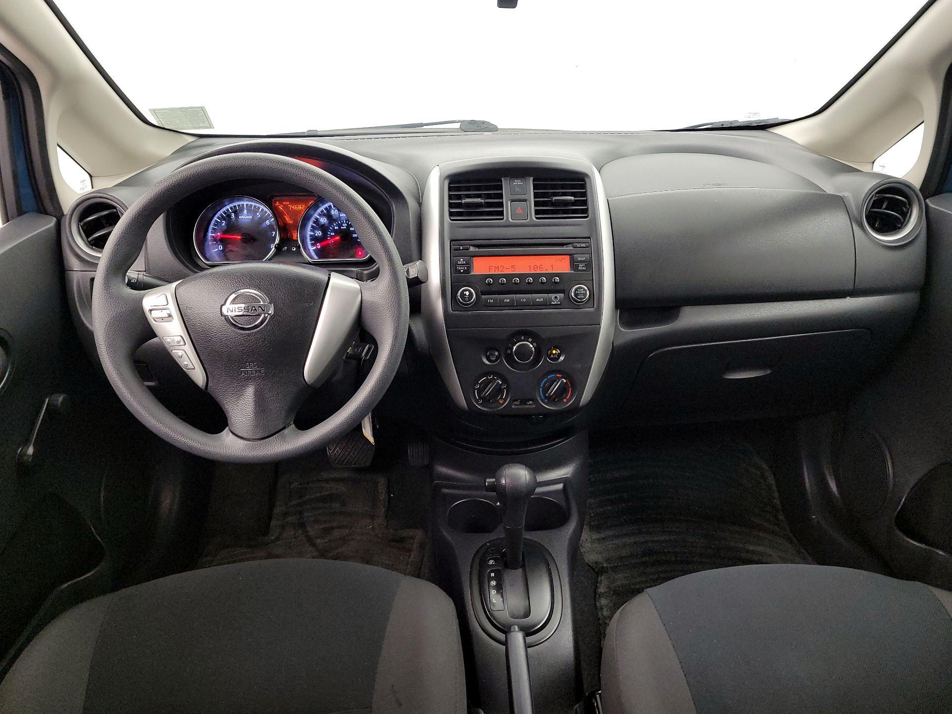 Thumbnail: 2015 Nissan Versa Note - 9