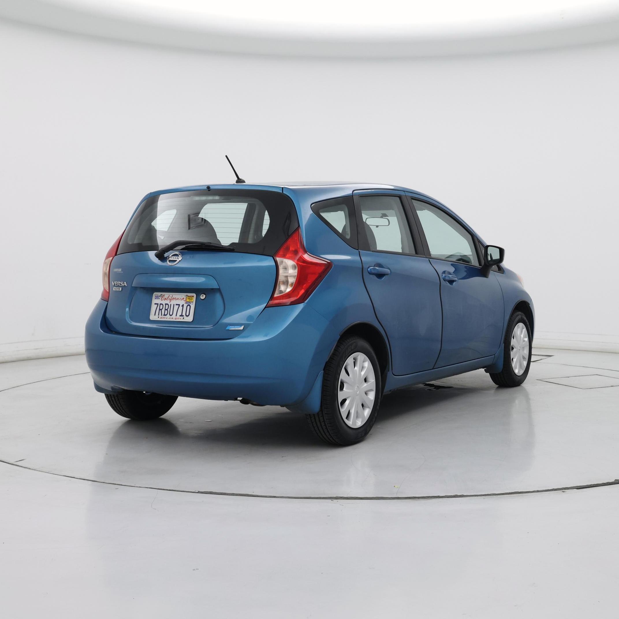 Thumbnail: 2015 Nissan Versa Note - 8