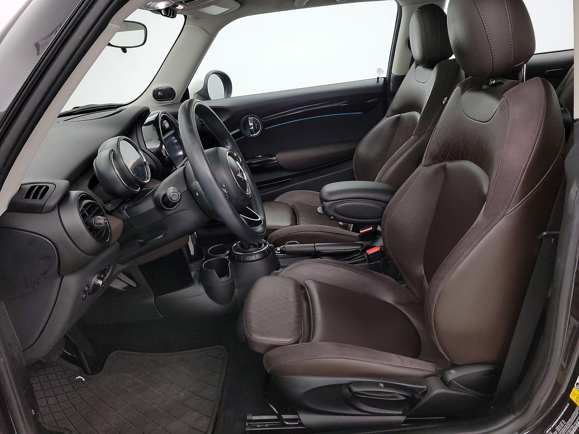 Thumbnail: 2015 MINI Cooper Hardtop - 11